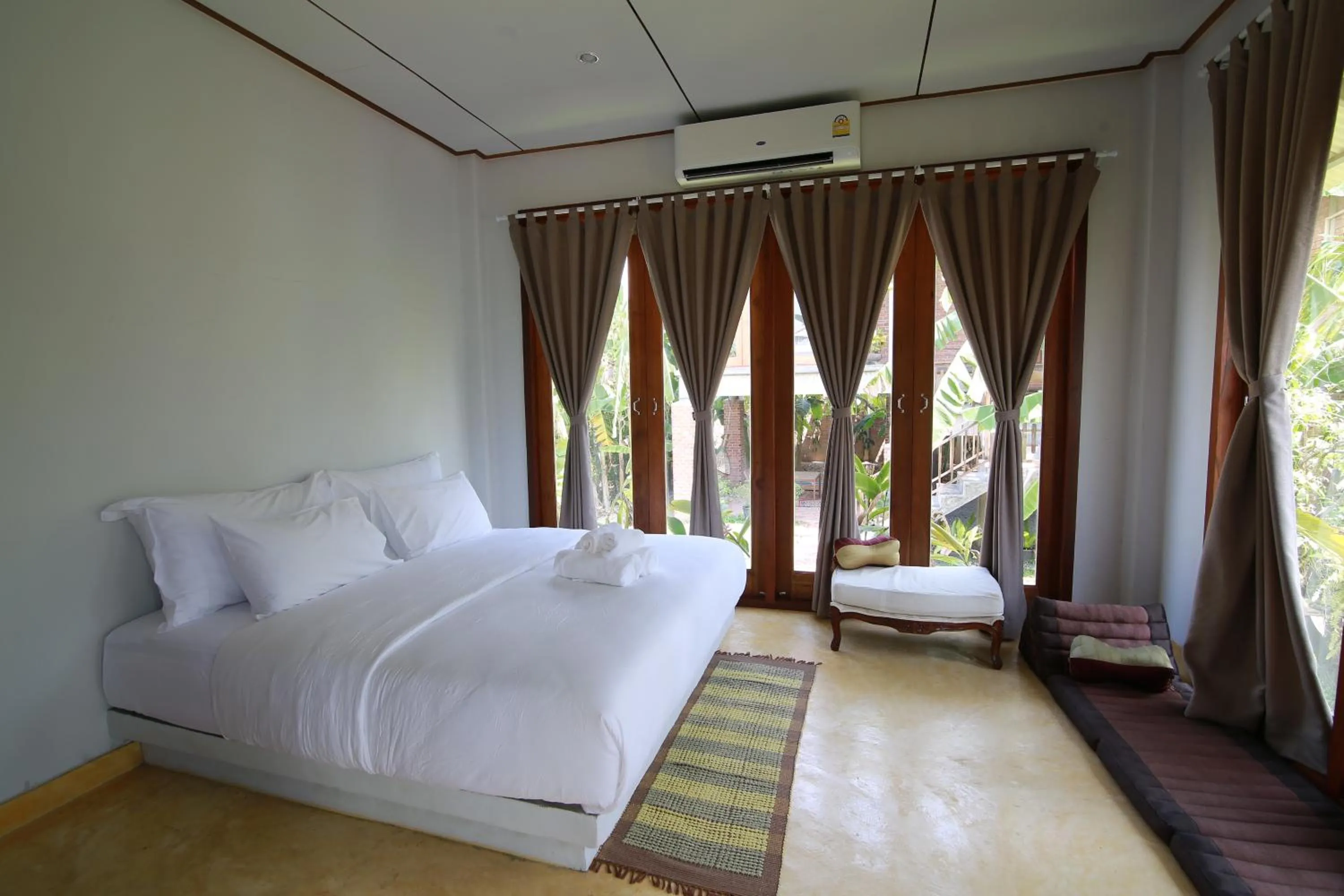 Bedroom, Bed in BaanSuk Sukhothai Resort