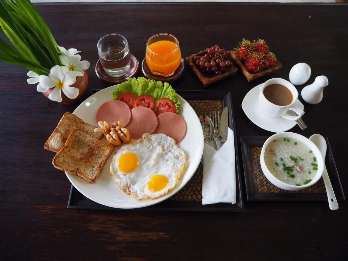American breakfast in BaanSuk Sukhothai Resort