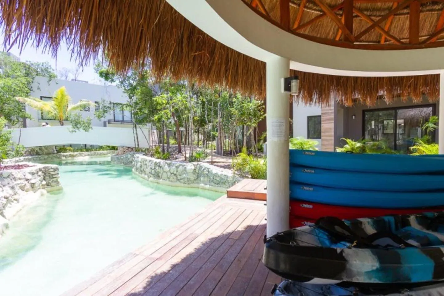 Swimming pool in Ciudad Mayakoba Homes by Vimex
