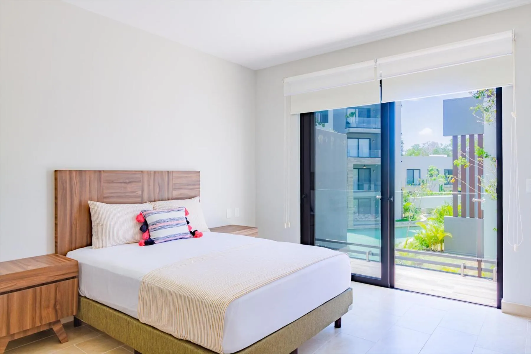 Bedroom, Bed in Ciudad Mayakoba Homes by Vimex