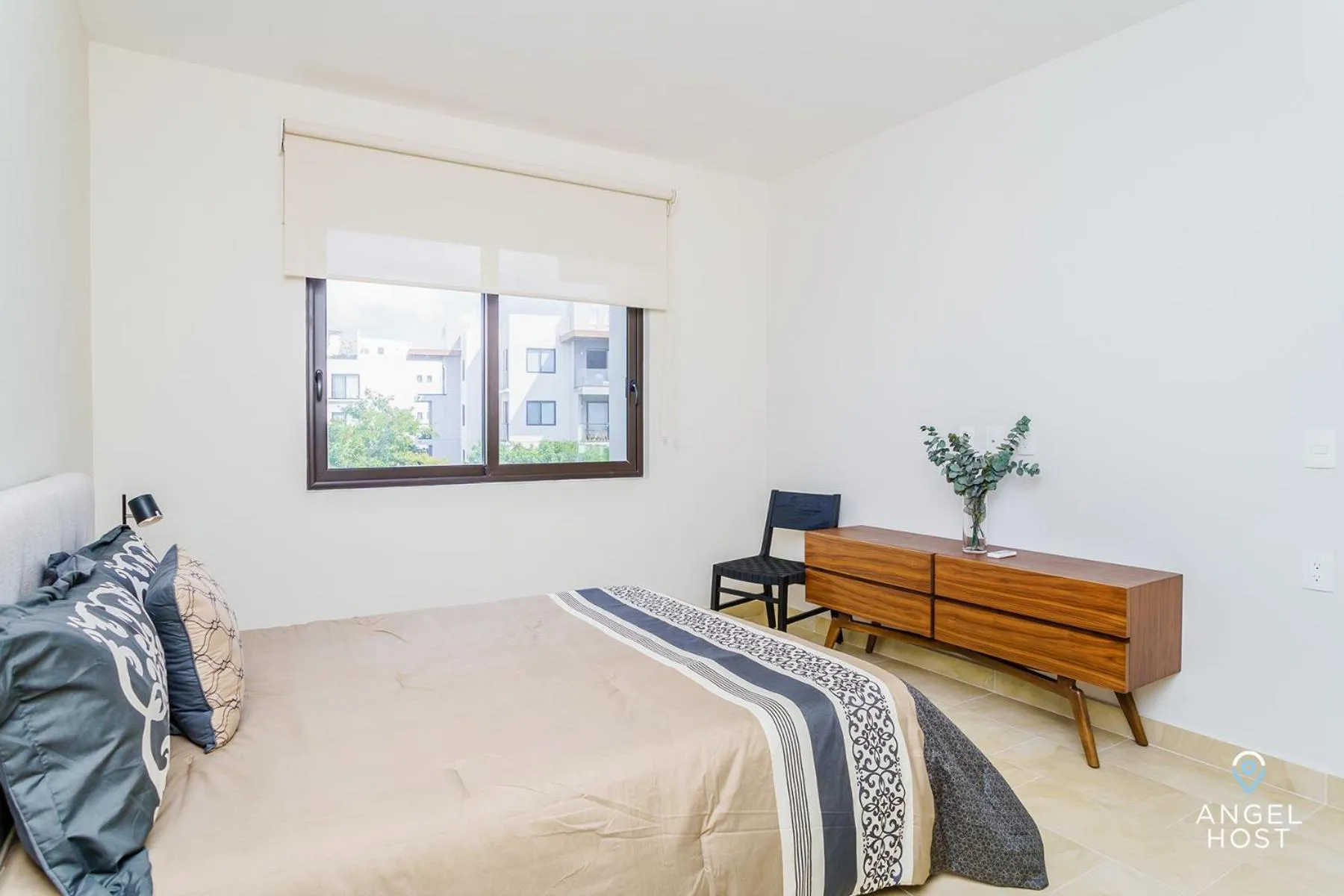 Bedroom, Bed in Ciudad Mayakoba Homes by Vimex