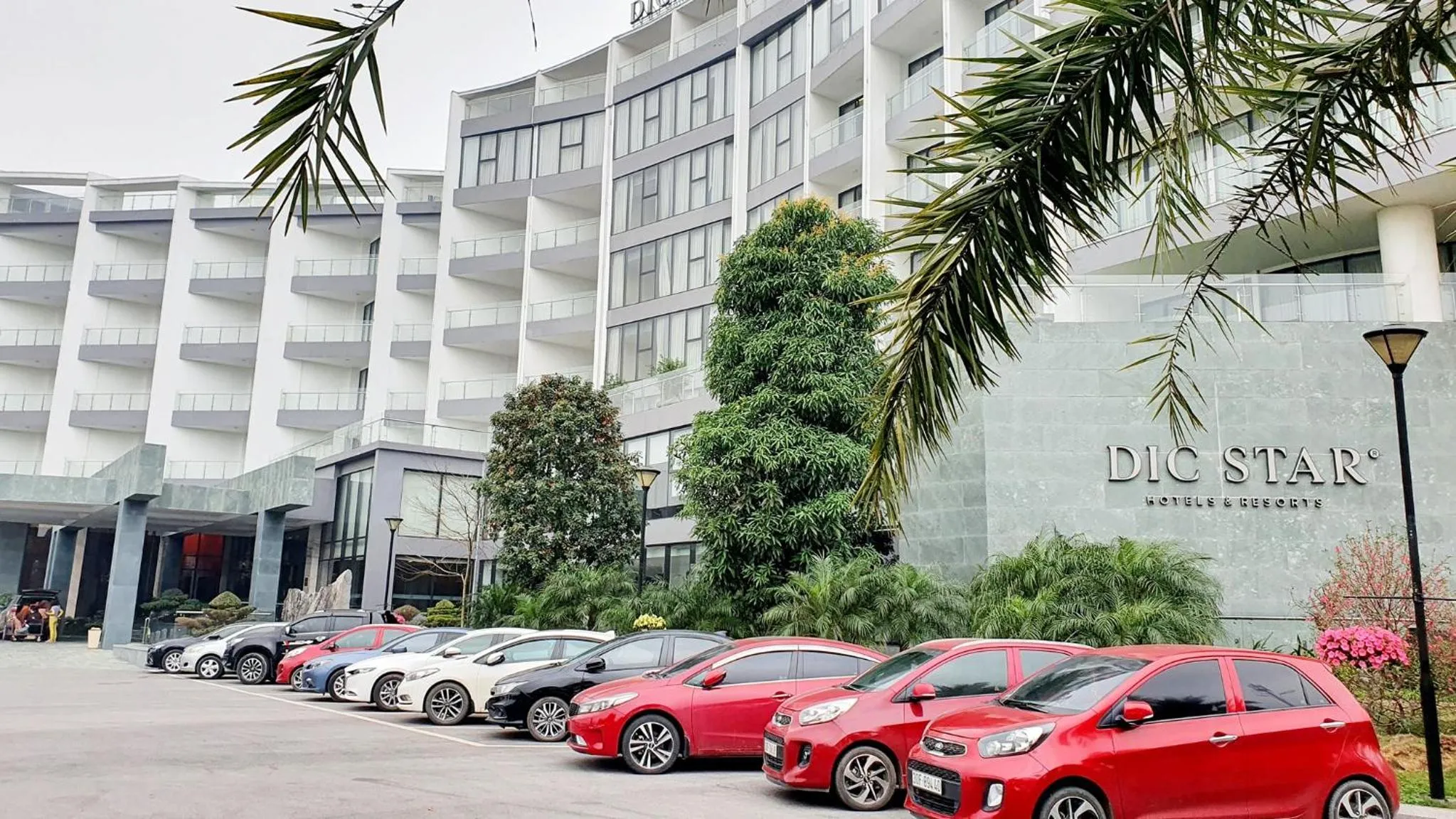 Parking in DIC Star Hotels & Resorts Vinh Phuc