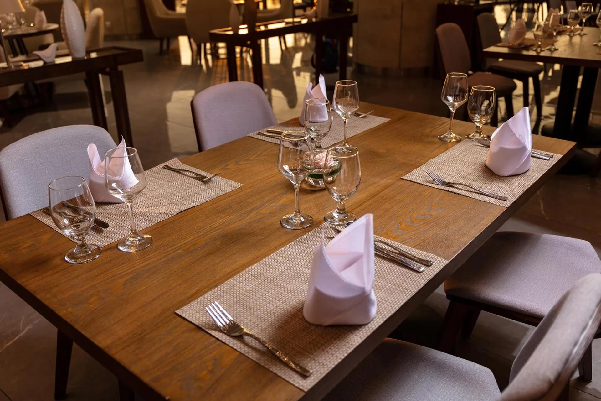 Restaurant/places to eat in DIC Star Hotels & Resorts Vinh Phuc