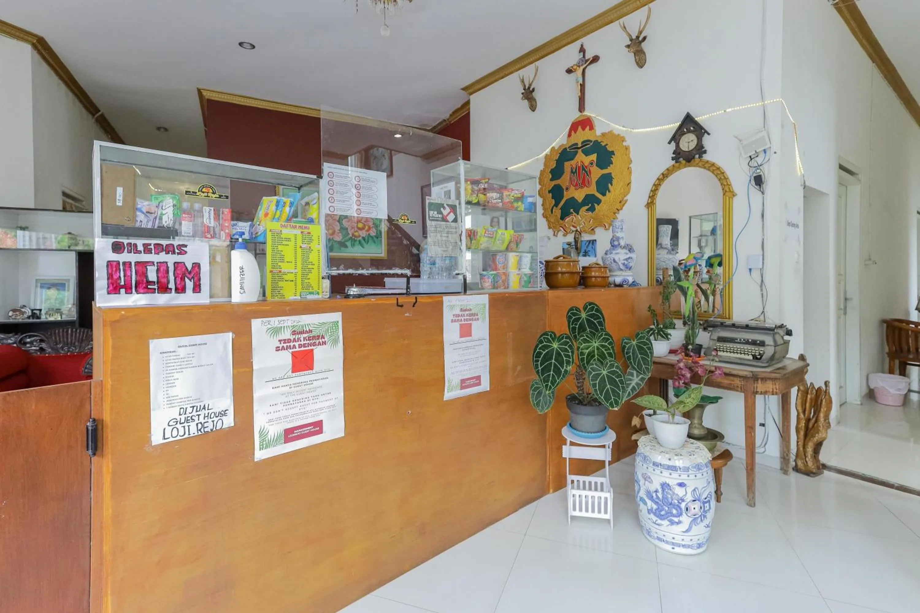 Lobby or reception, Lobby/Reception in RedDoorz at Villa Puncak Tidar