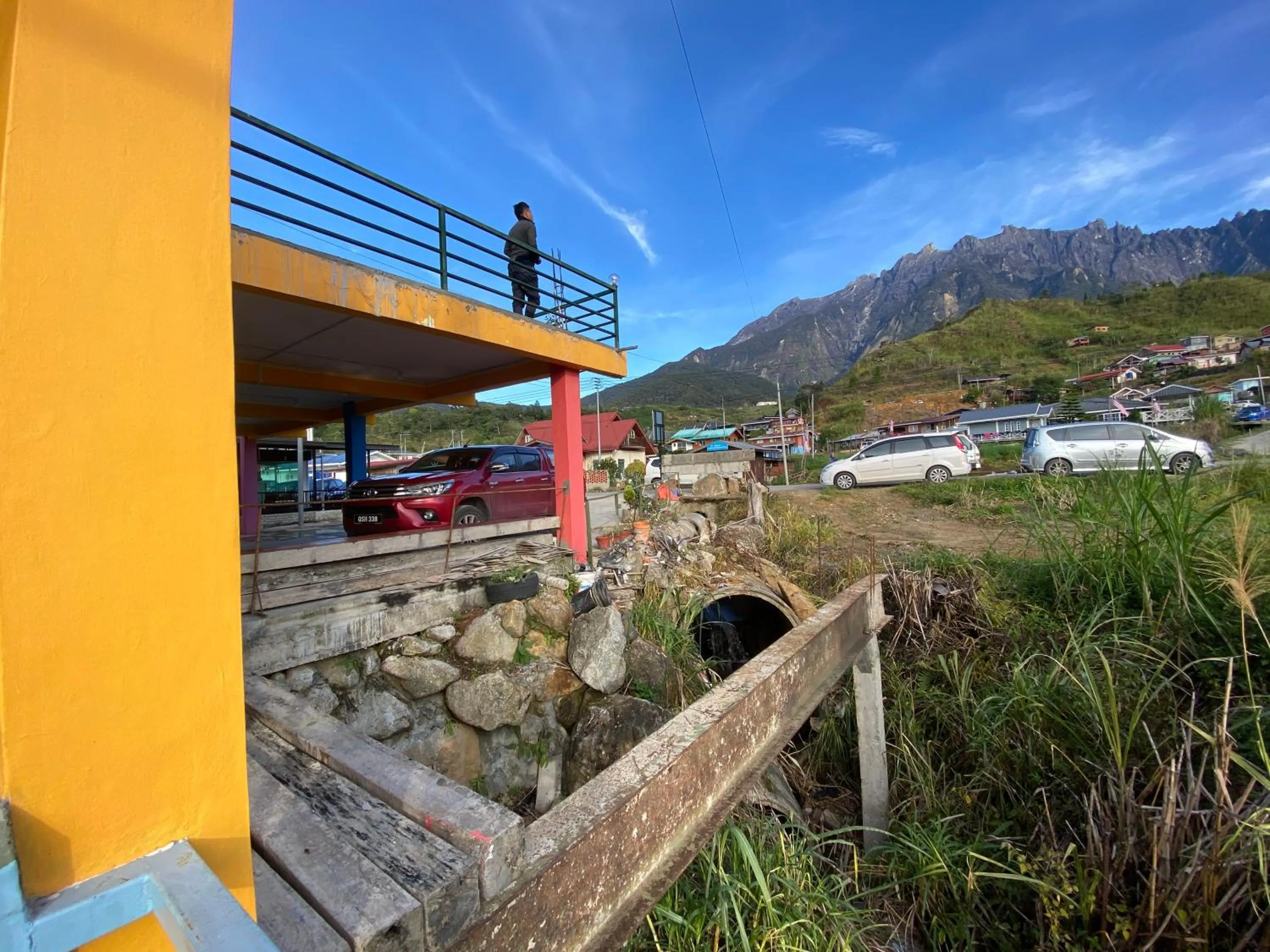 Property building in Kupi-Kupi & Stay