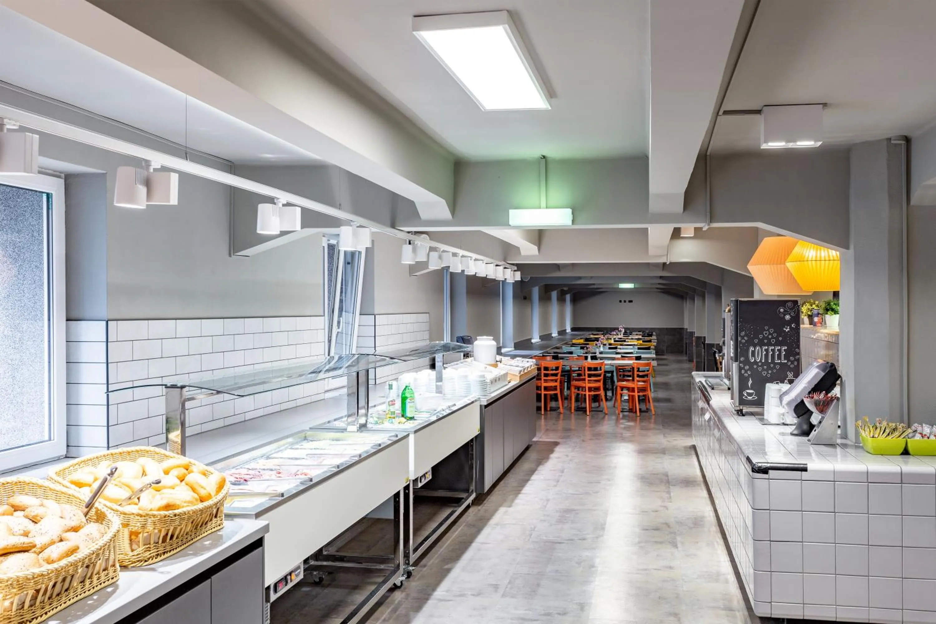 Restaurant/places to eat in a&o Wien Hauptbahnhof