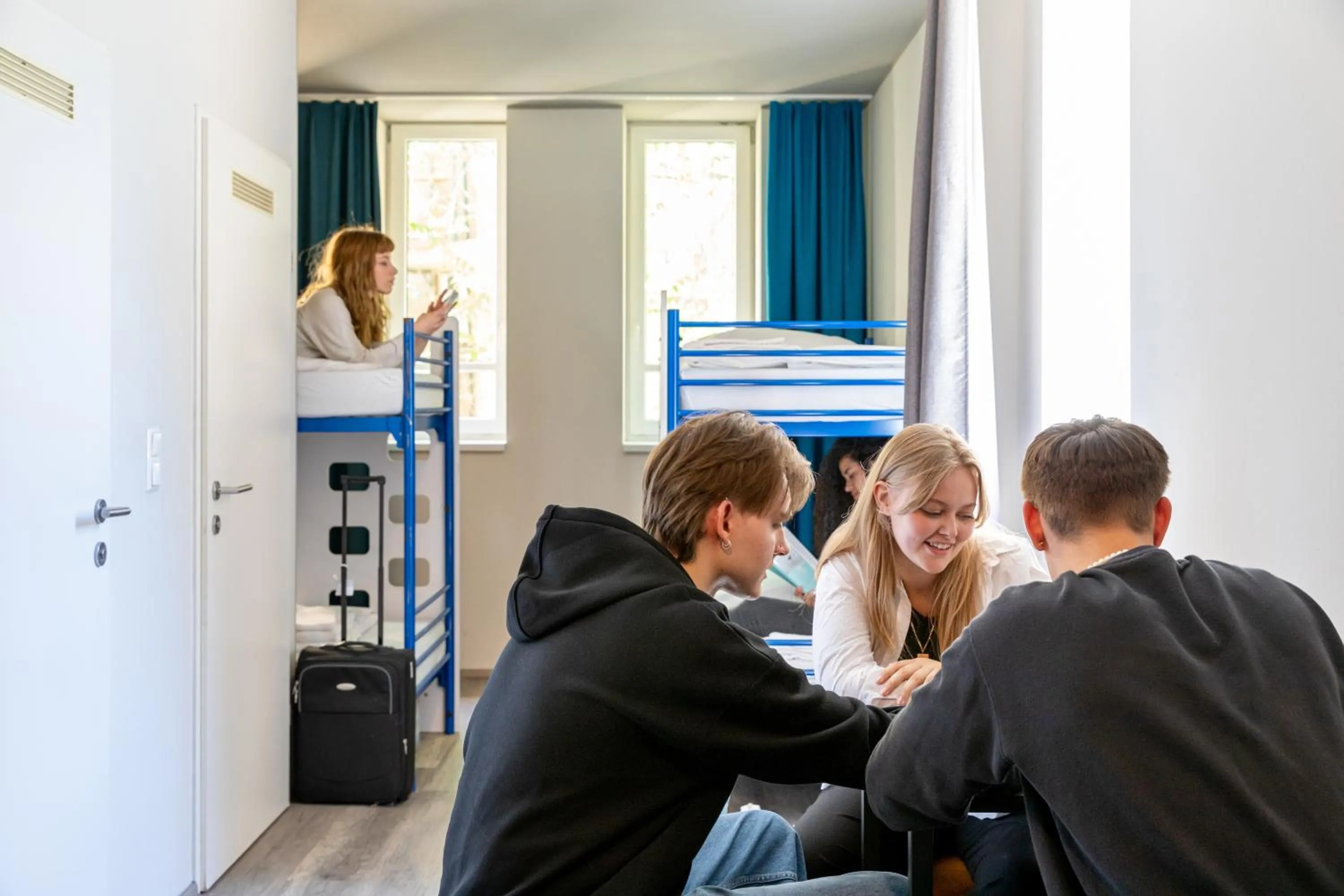 Photo of the whole room in a&o Wien Hauptbahnhof