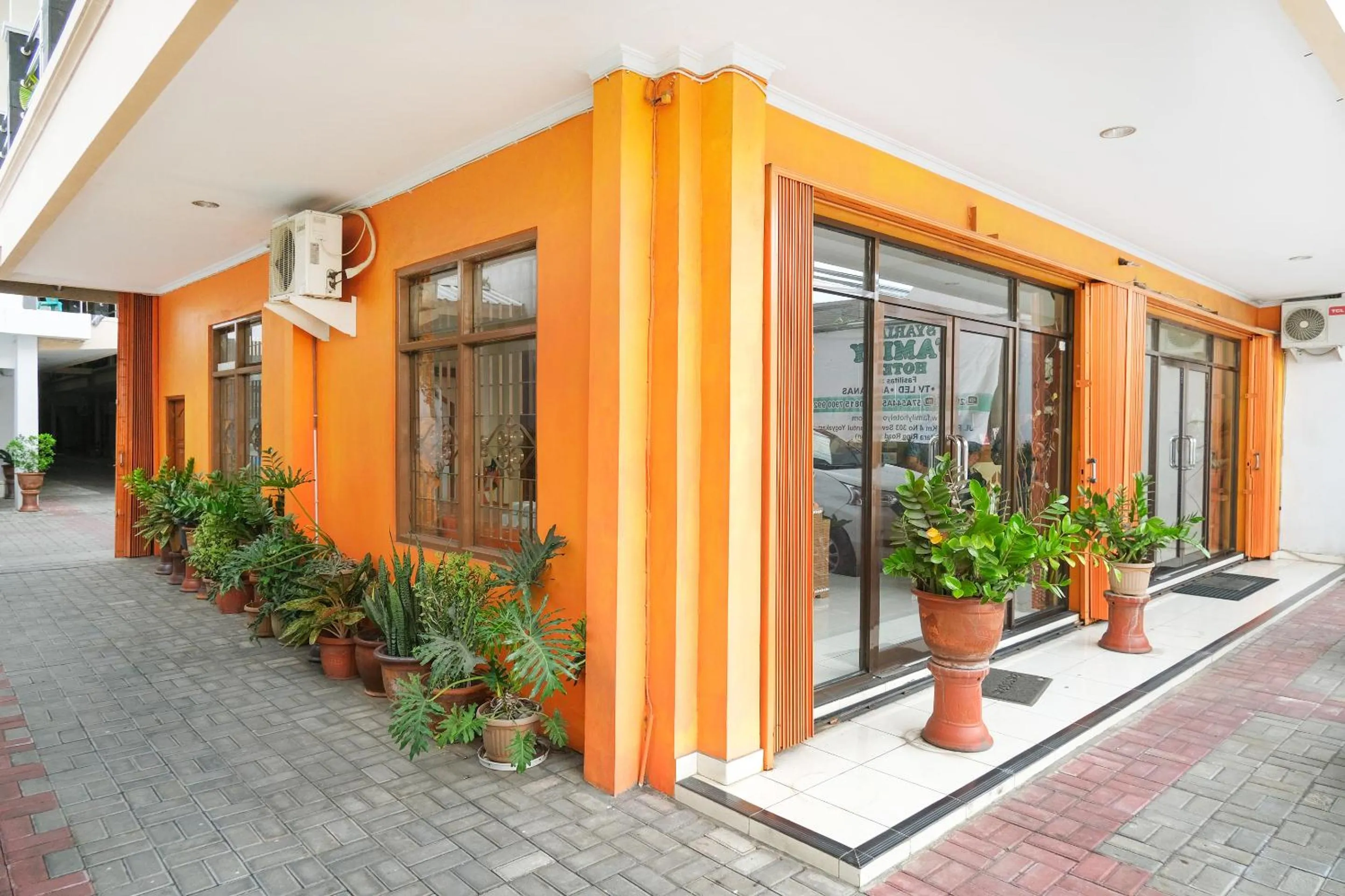 Facade/entrance in RedDoorz Plus @ Jalan Parangtritis 2