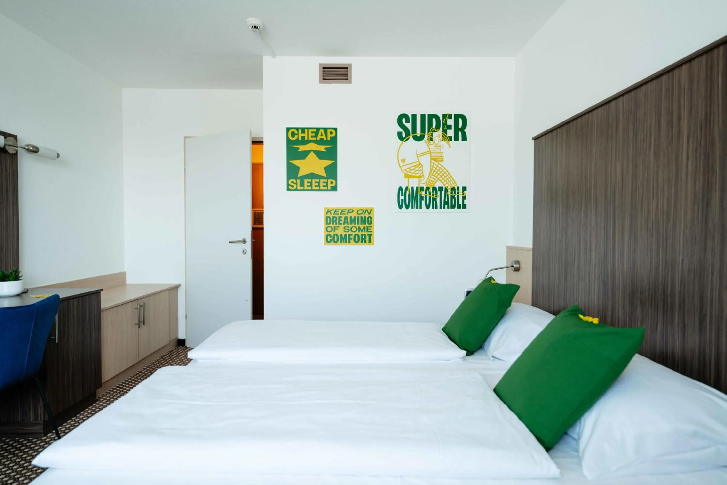 Bed in Best Western Smart Hotel