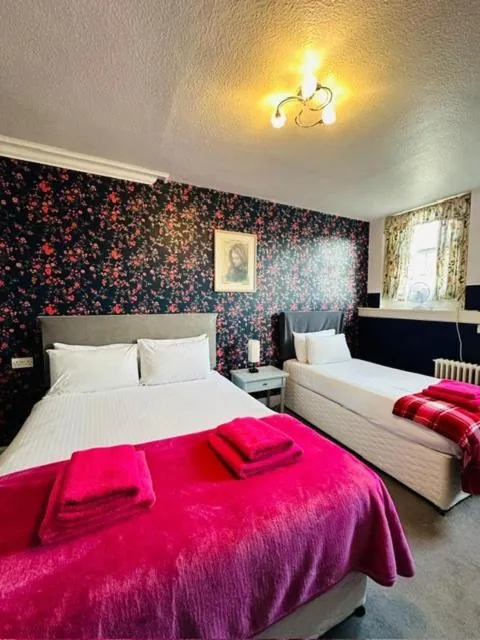 Bedroom, Bed in Eliza House