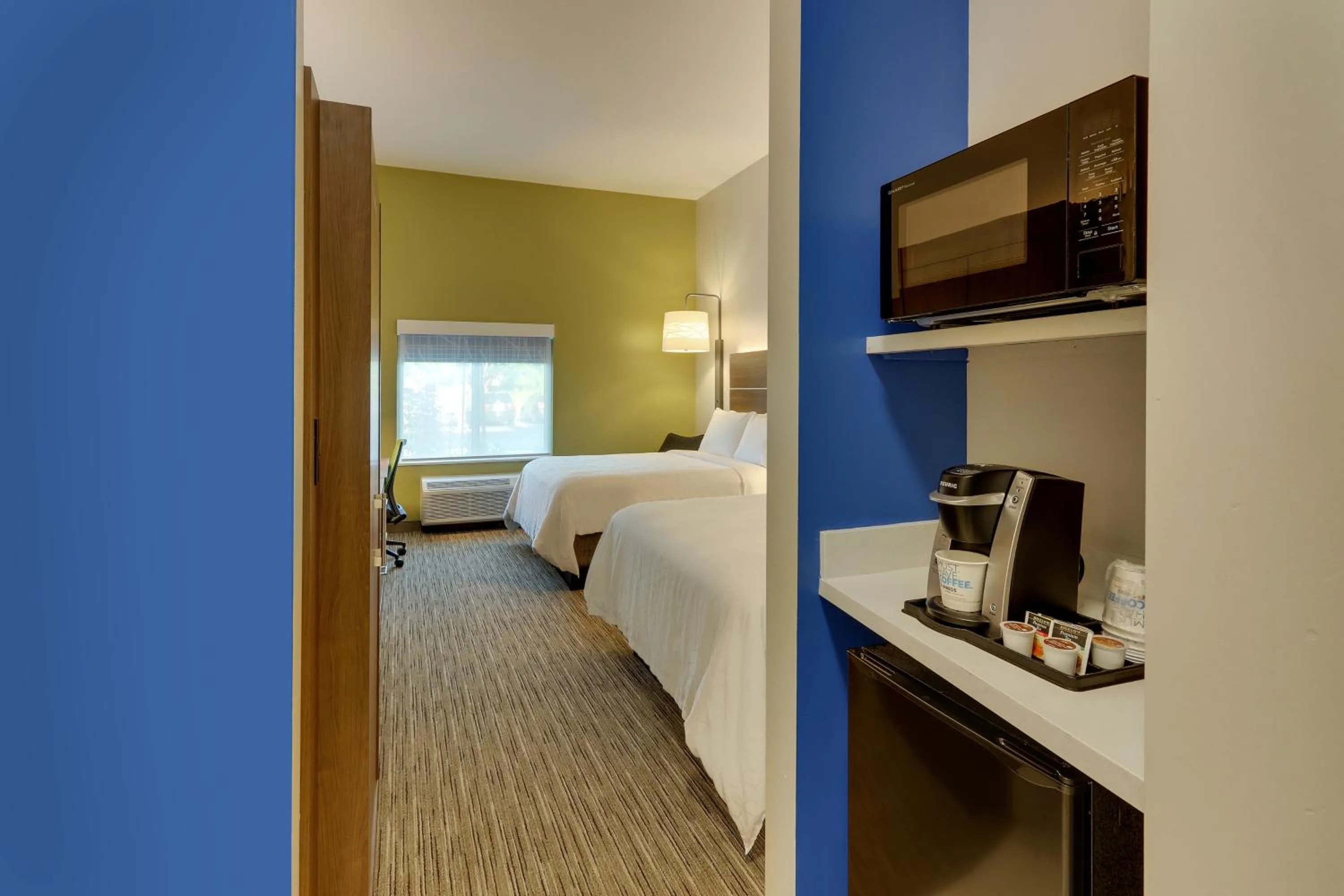 Bed in Holiday Inn Express & Suites - Saugerties - Hudson Valley by IHG