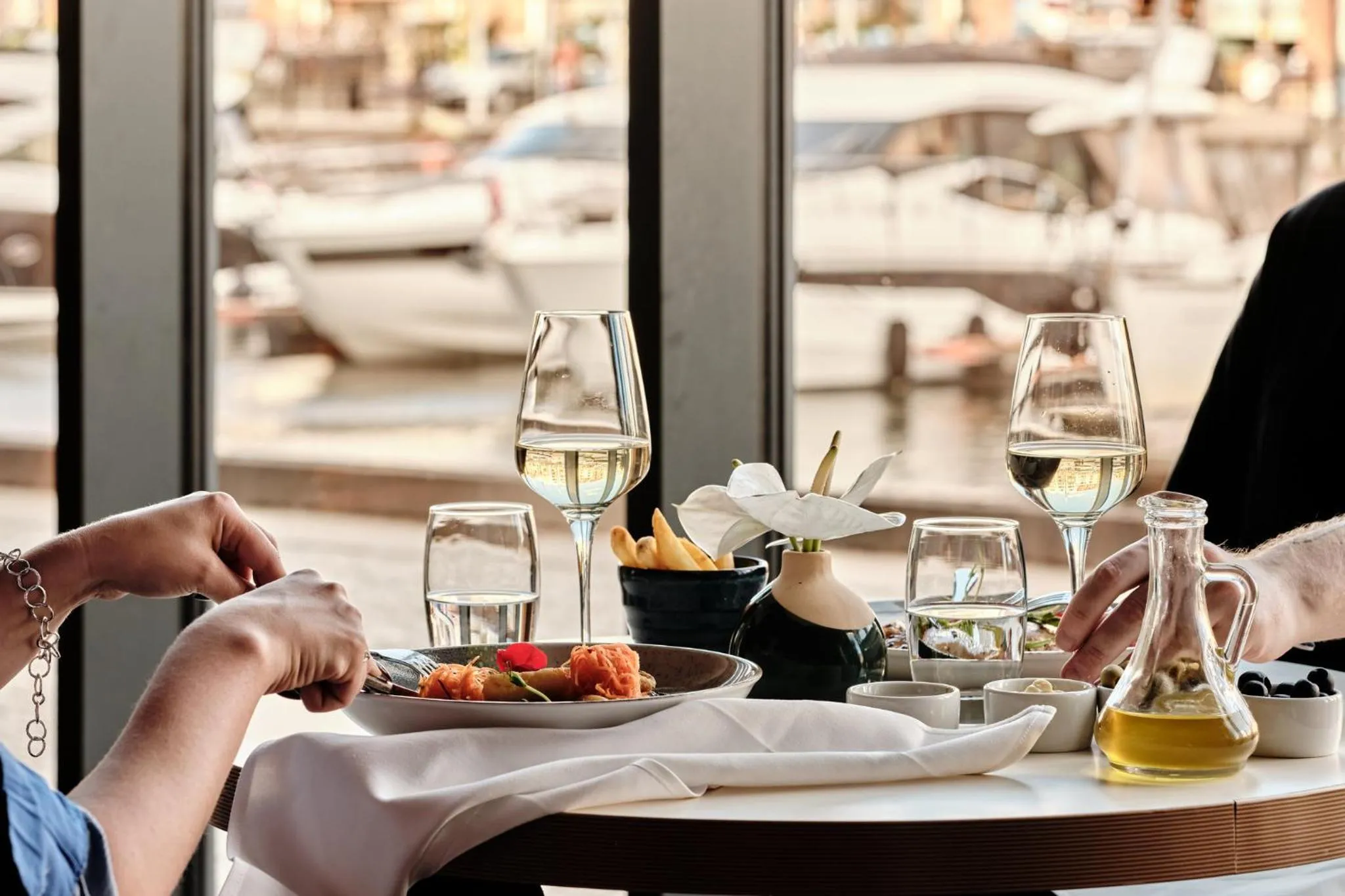 Restaurant/places to eat in Holiday Inn Gdansk - City Centre by IHG