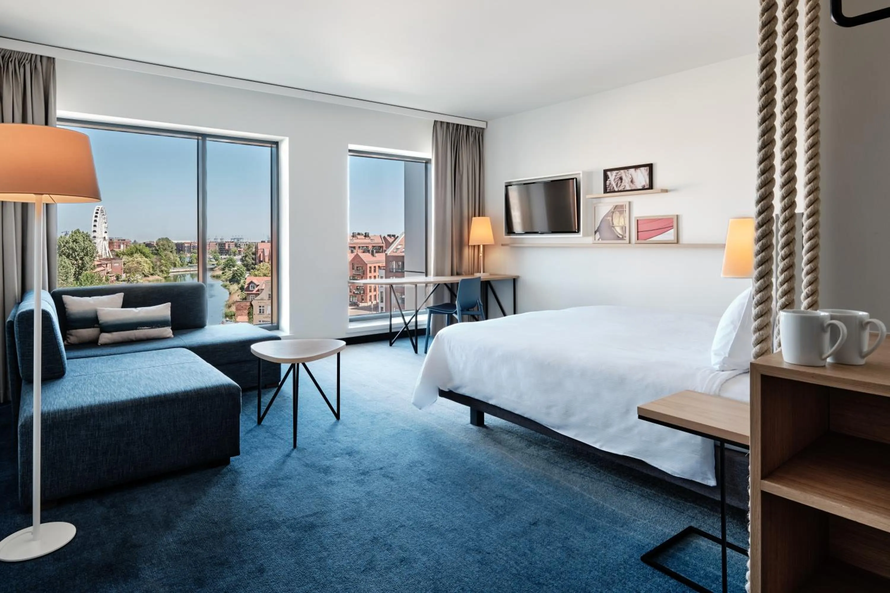 Bed in Holiday Inn Gdansk - City Centre by IHG