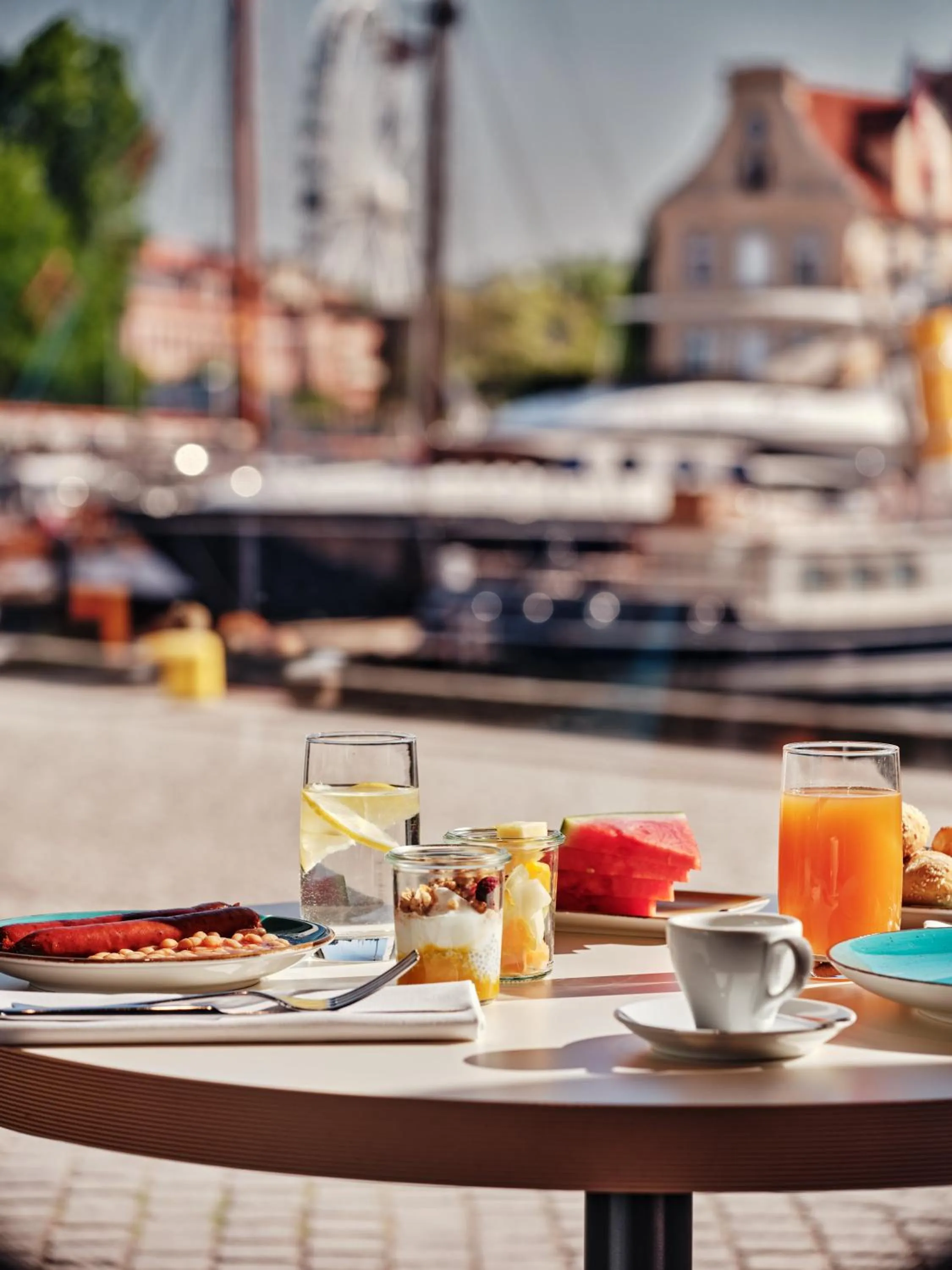 Food and drinks in Holiday Inn Gdansk - City Centre by IHG