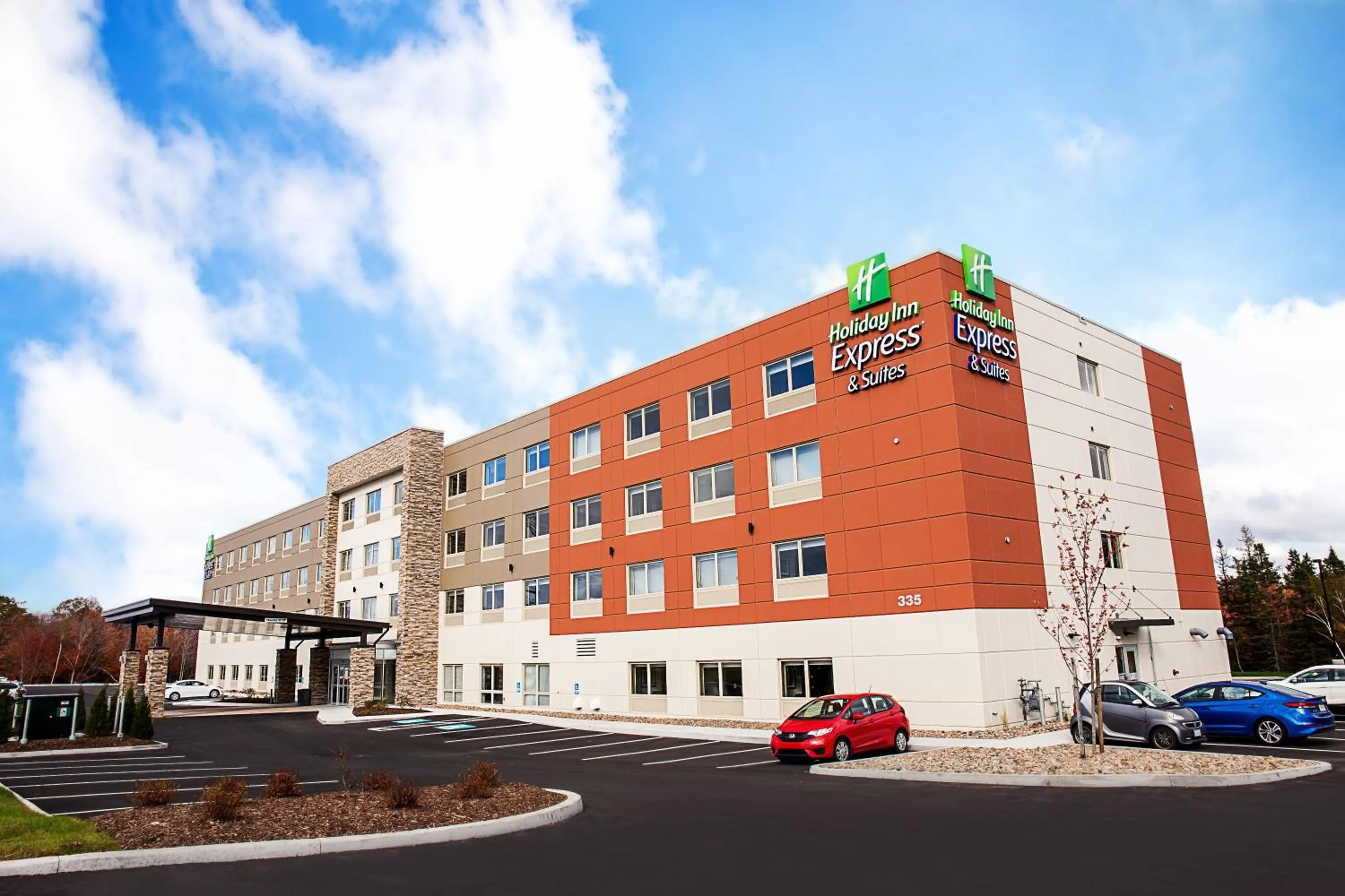 Property building in Holiday Inn Express & Suites - Halifax – Dartmouth