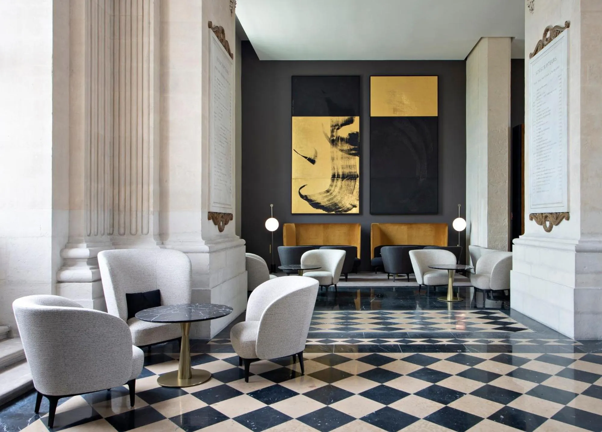 Lounge or bar in InterContinental Lyon - Hotel Dieu by IHG