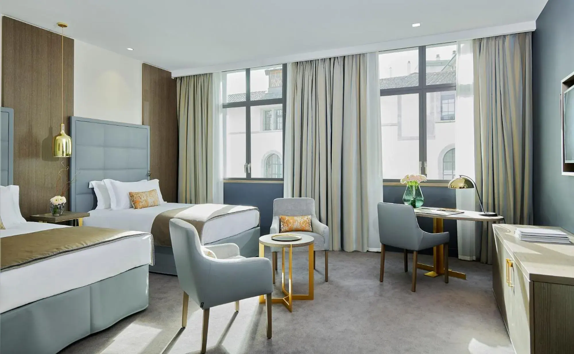 Premium Twin Room with Garden View in InterContinental Lyon - Hotel Dieu by IHG Premium Twin Room with Garden View in InterContinental Lyon - Hotel Dieu by IHG