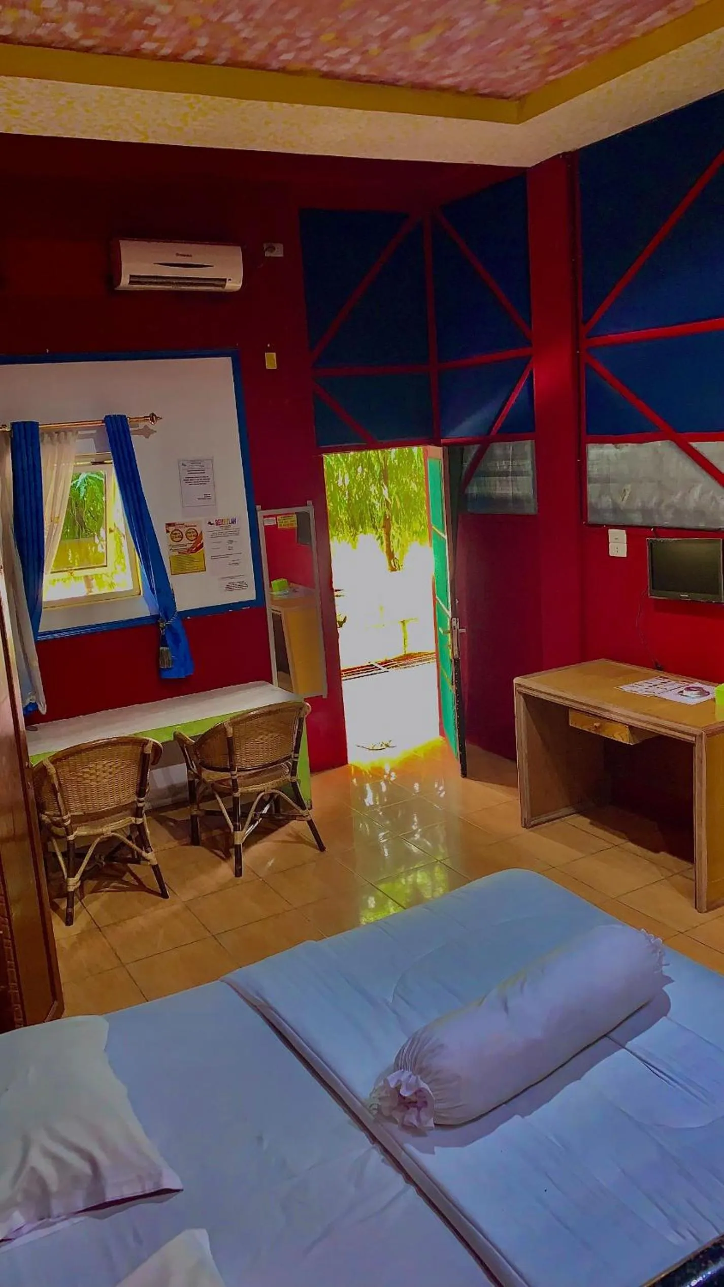 Bed in Hotel Rembulan