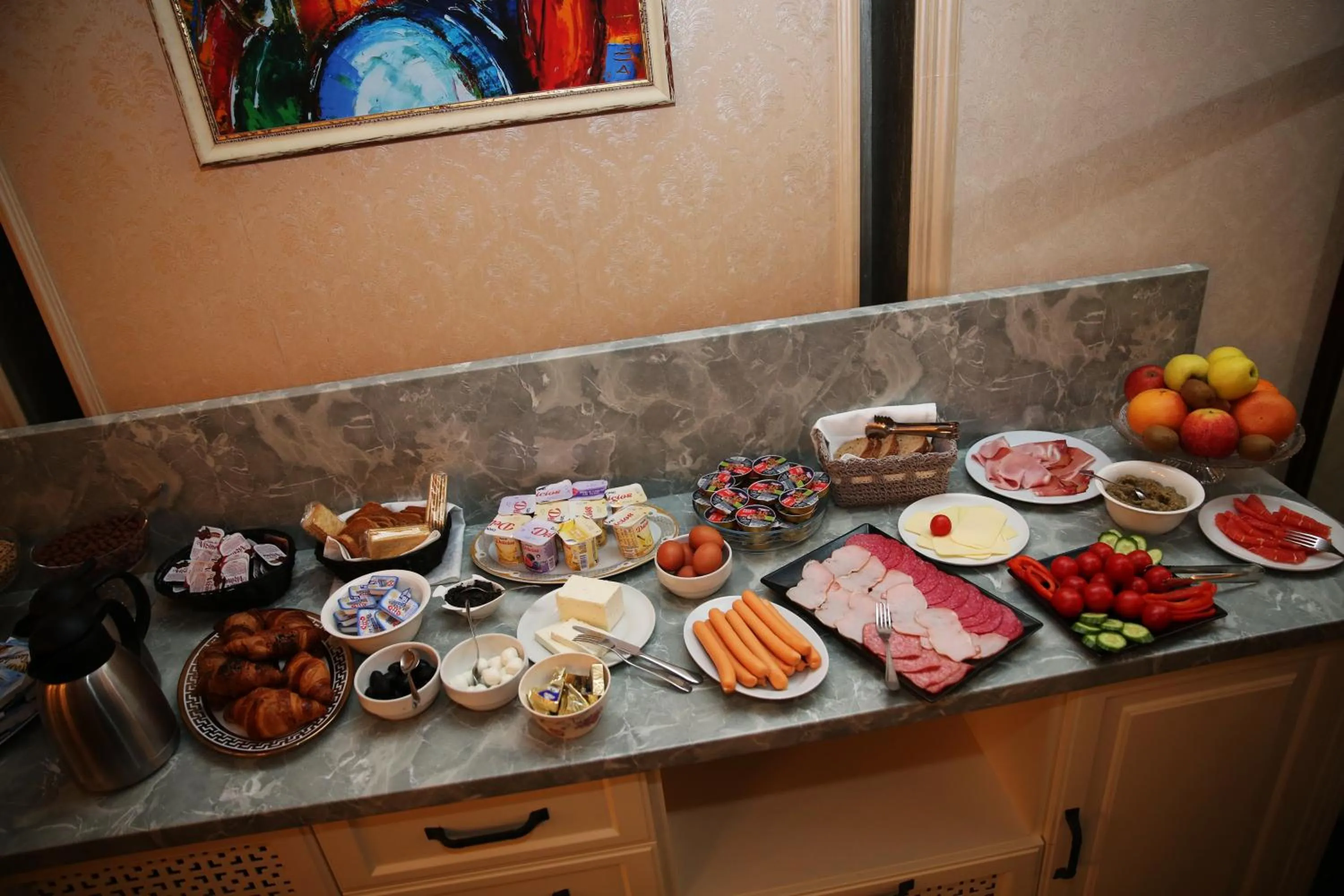 Breakfast in Valentino Rooms