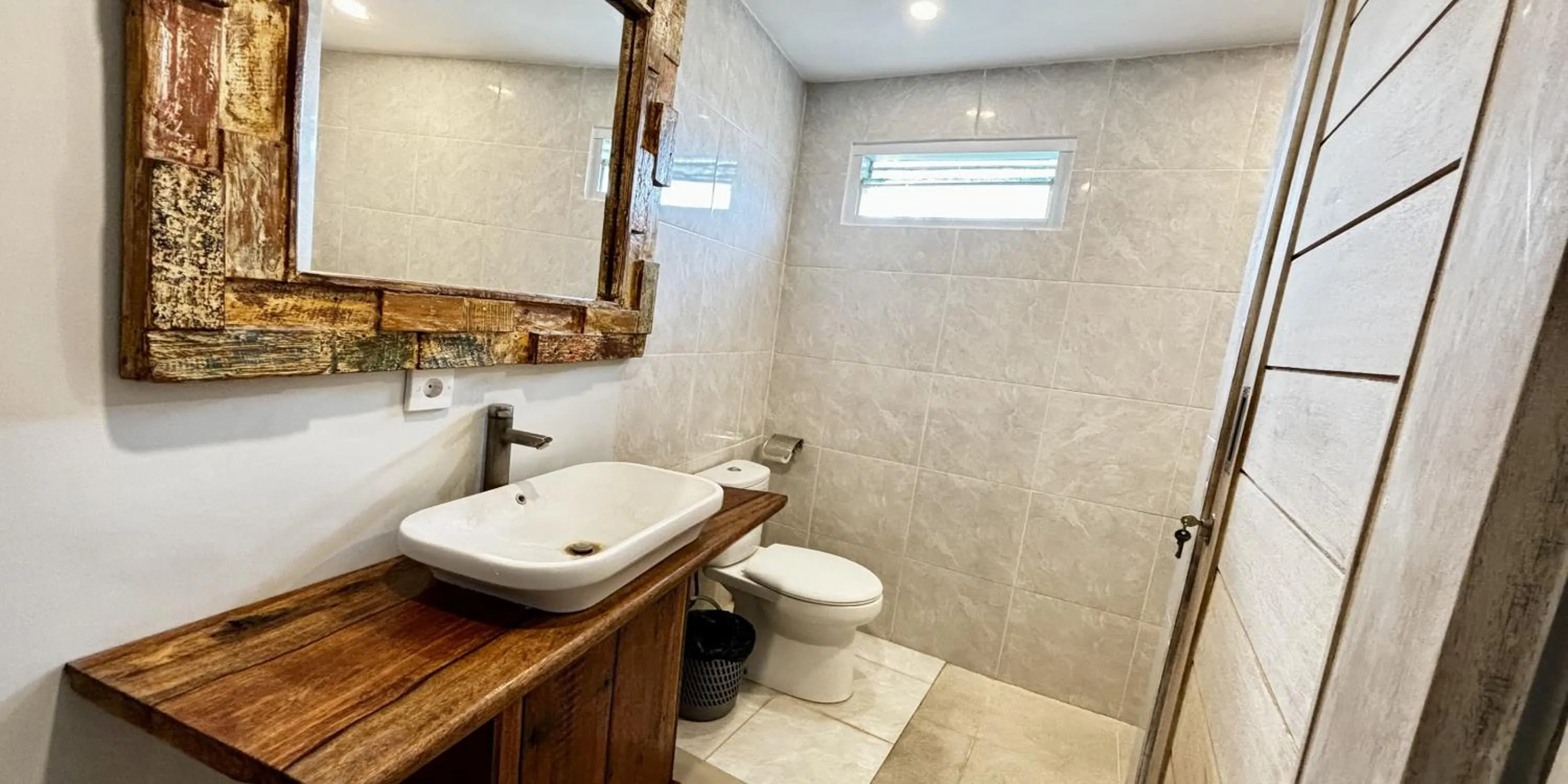 Bathroom in Villa Alisha Pererenan Canggu