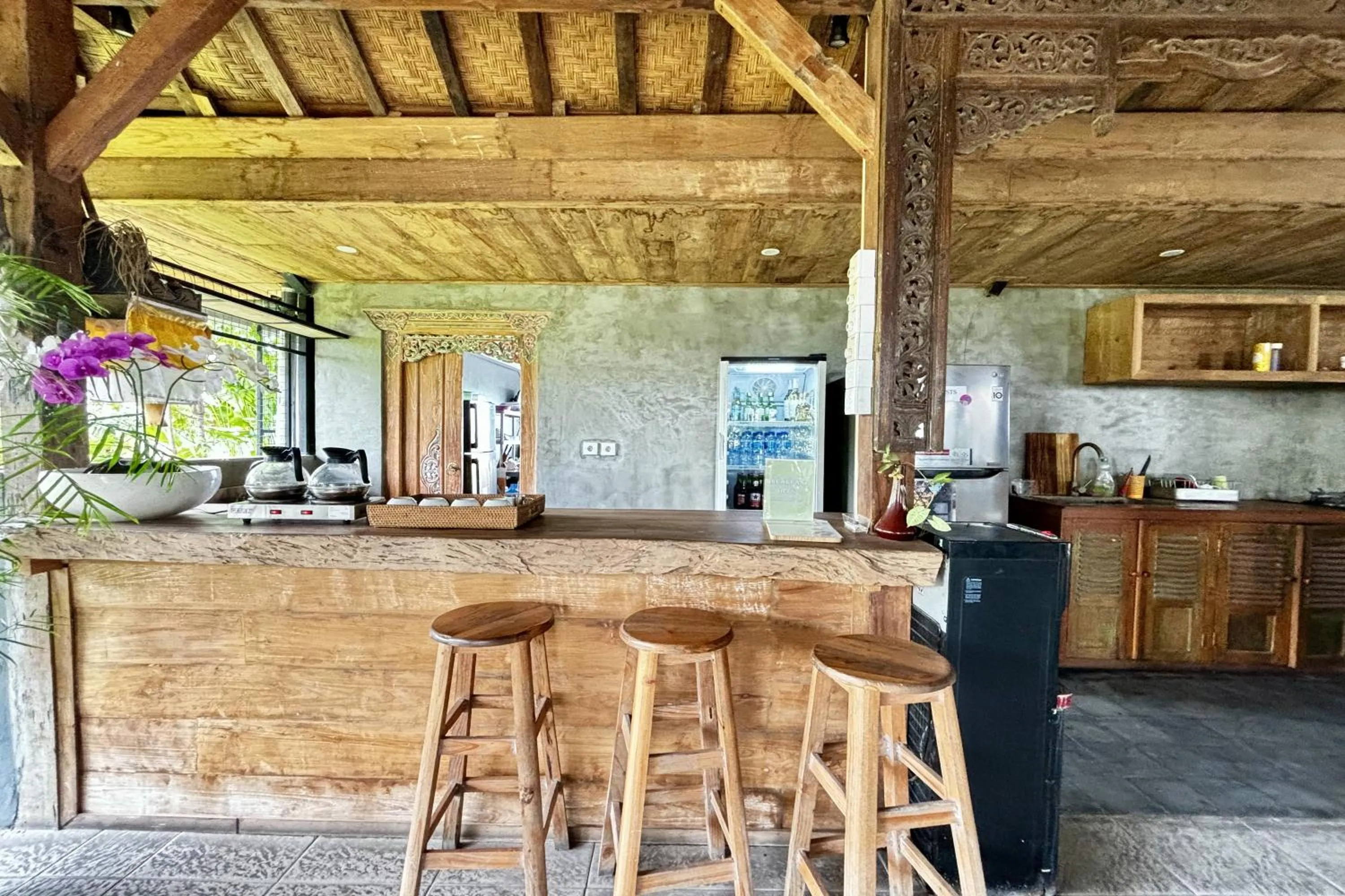 Kitchen or kitchenette in Villa Alisha Pererenan Canggu