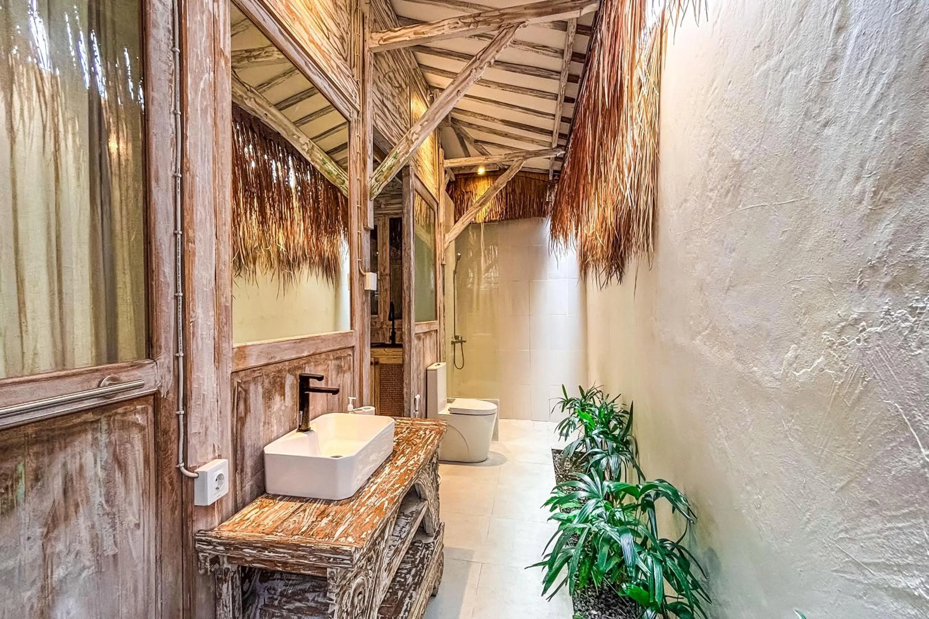 Bathroom in Villa Alisha Pererenan Canggu