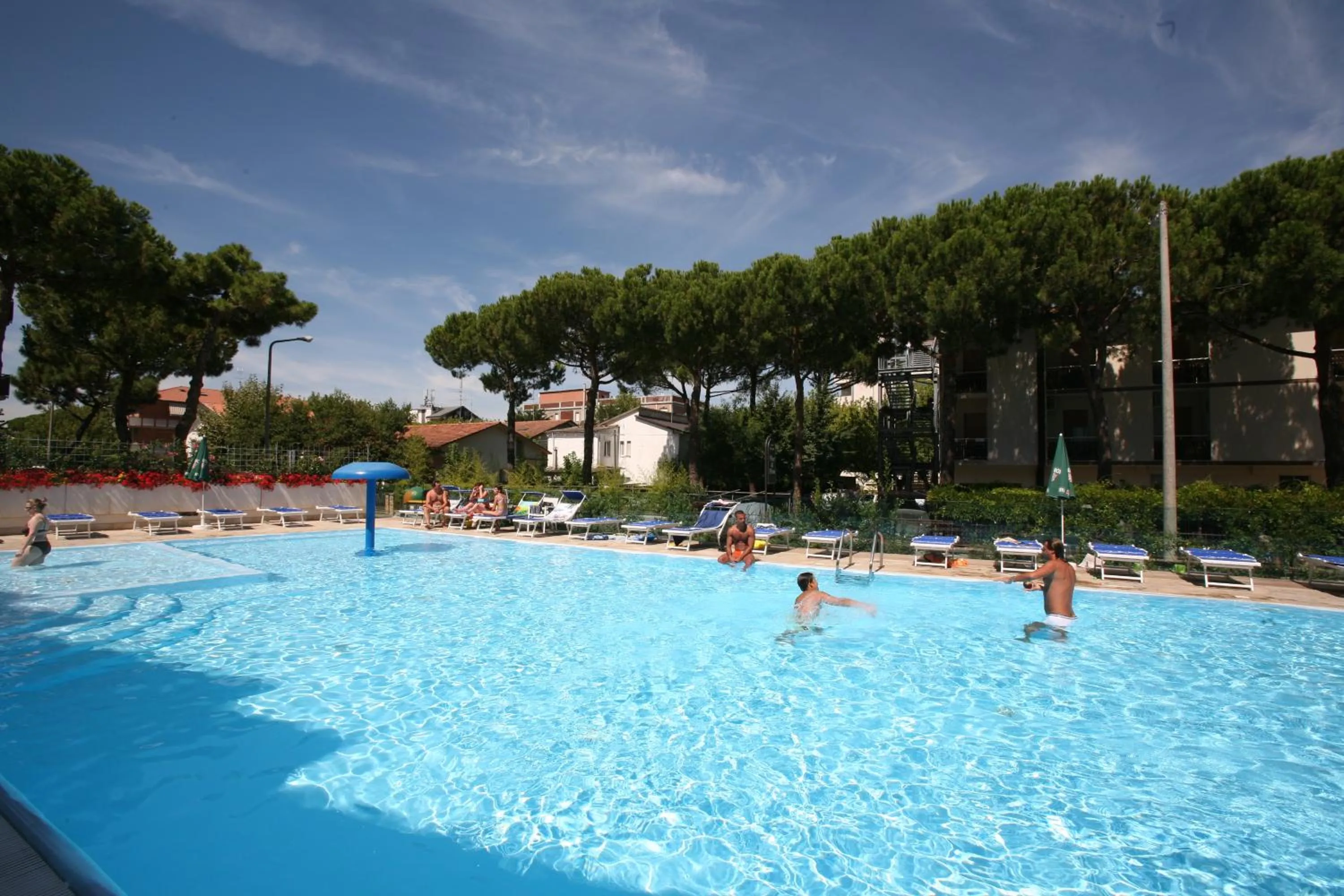 Swimming pool in Hotel Buratti