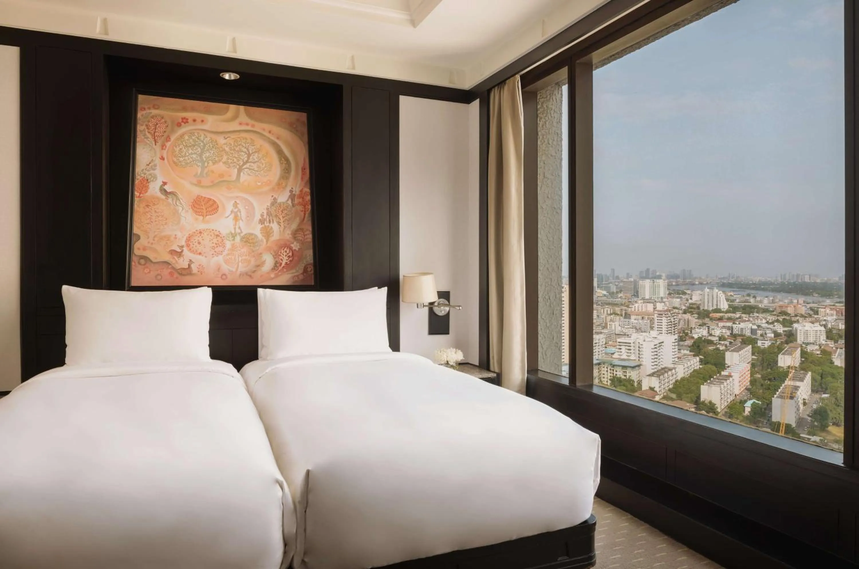 Property building, Bed in Banyan Tree Bangkok