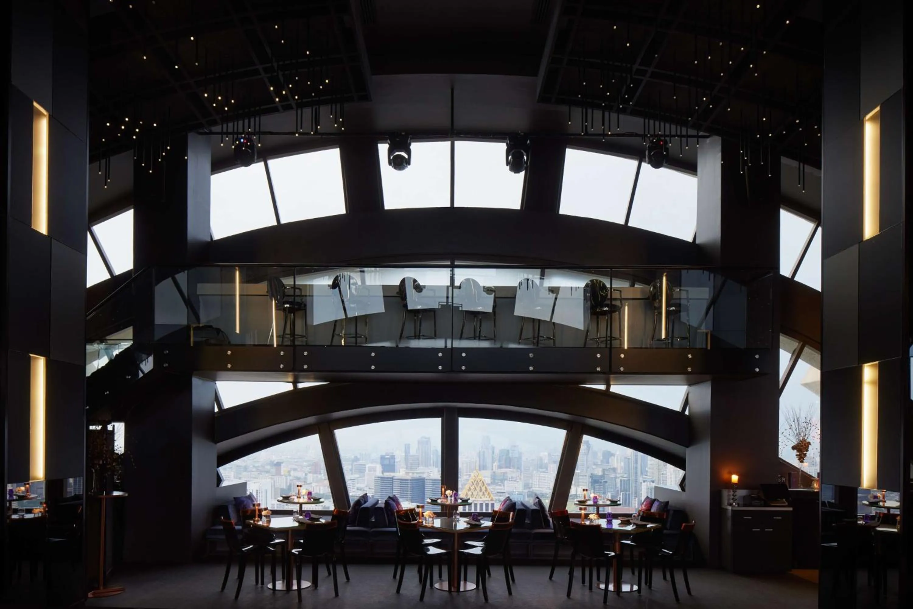 Lounge or bar in Banyan Tree Bangkok