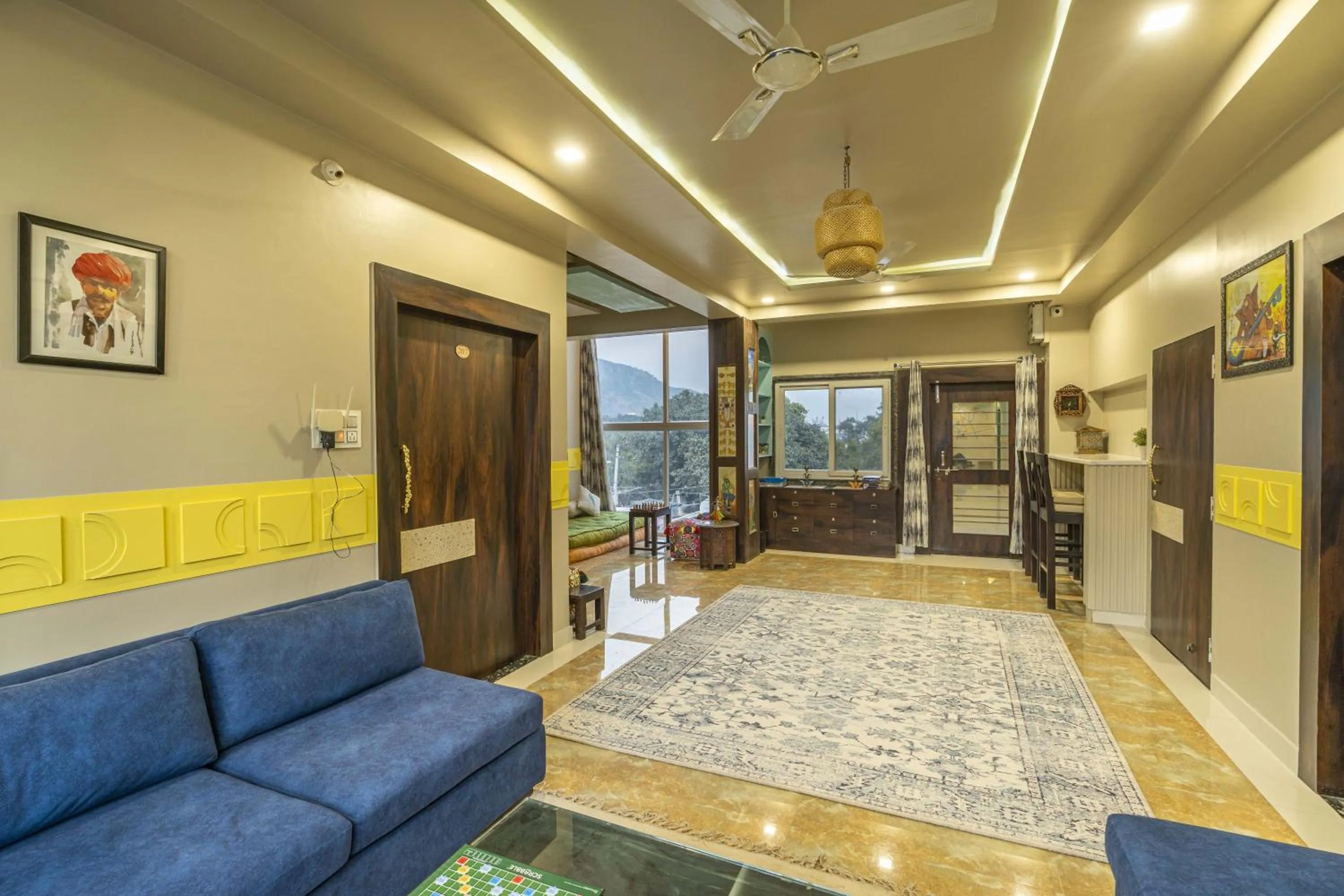 Living room in Zostel Bundi