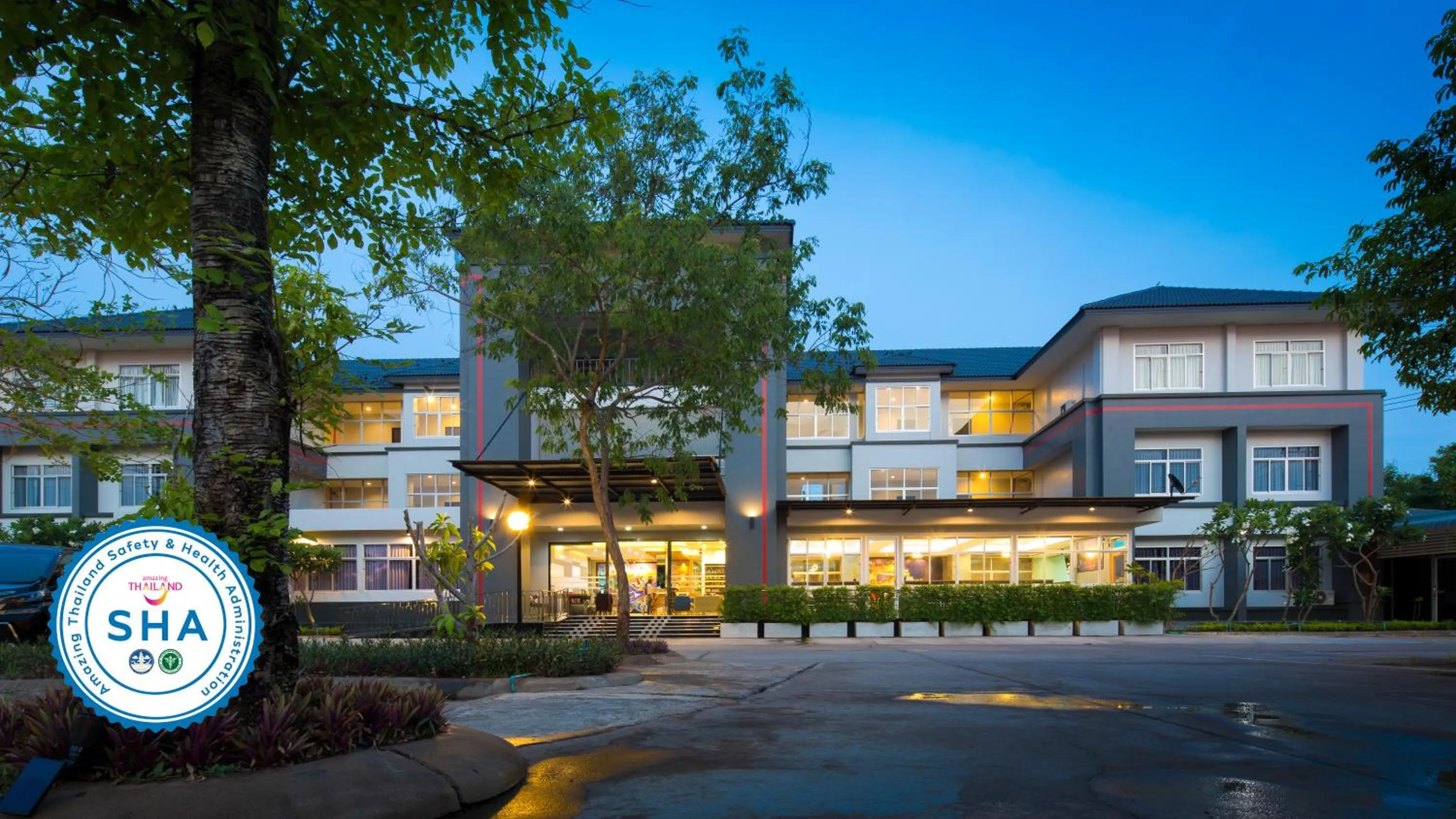 Property building in ARAYA HOTEL