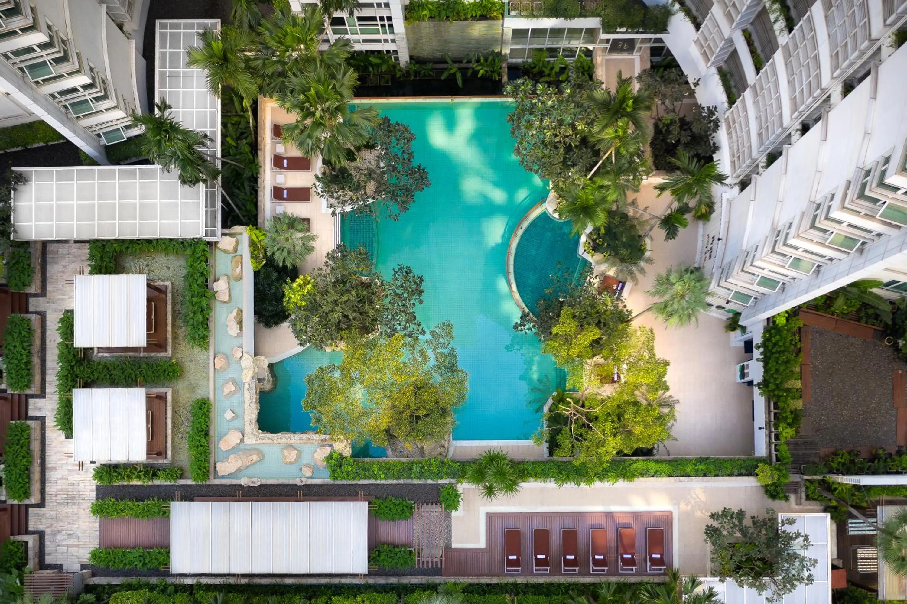 Swimming pool in Dusit Suites Hotel Ratchadamri, Bangkok