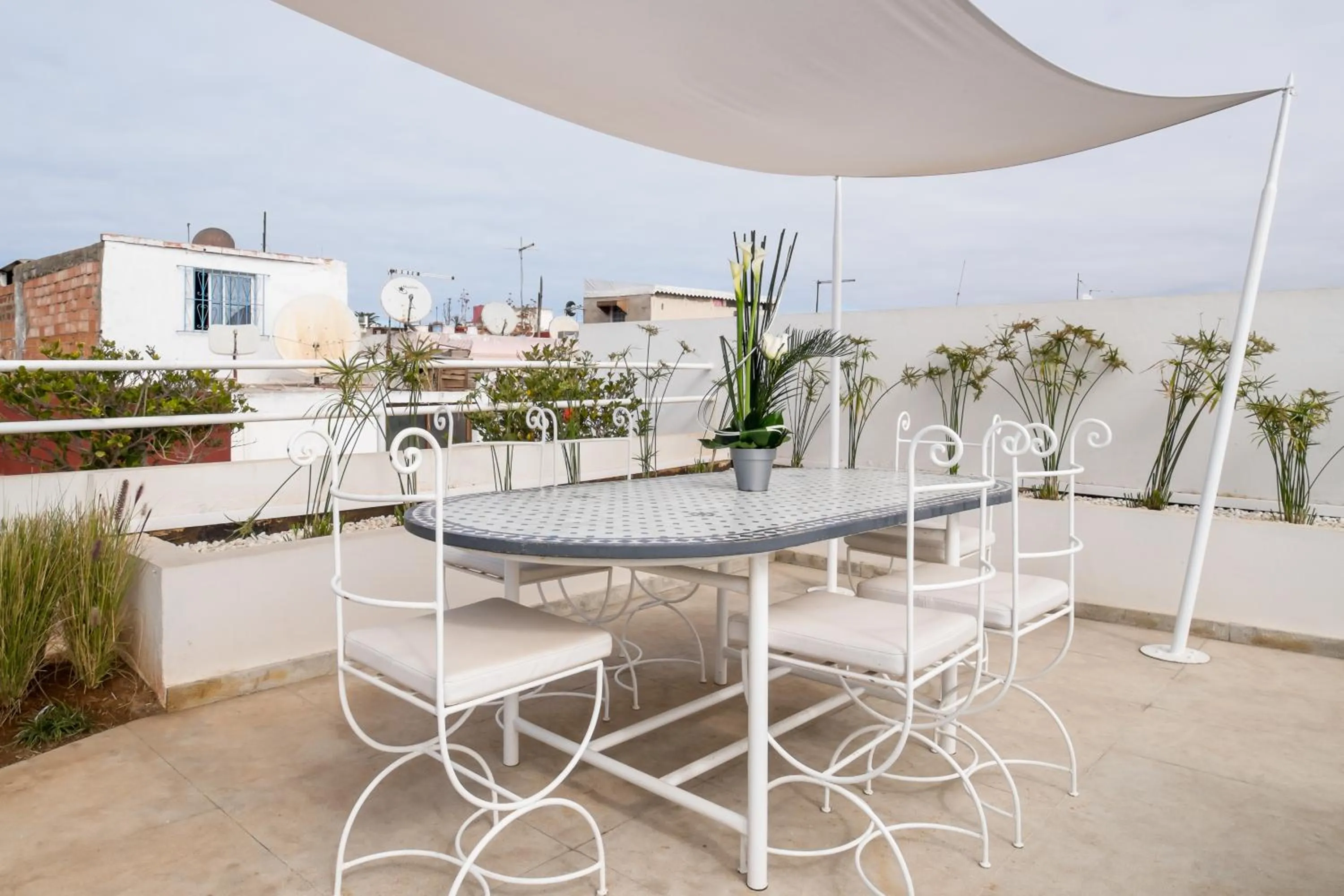 Restaurant/places to eat in Riad Zyo