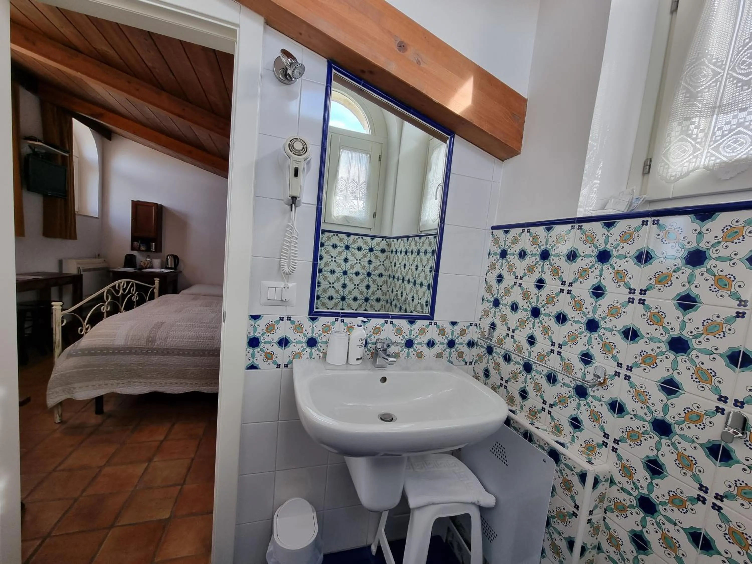 Shower, Bed in Torretta ai Sassi