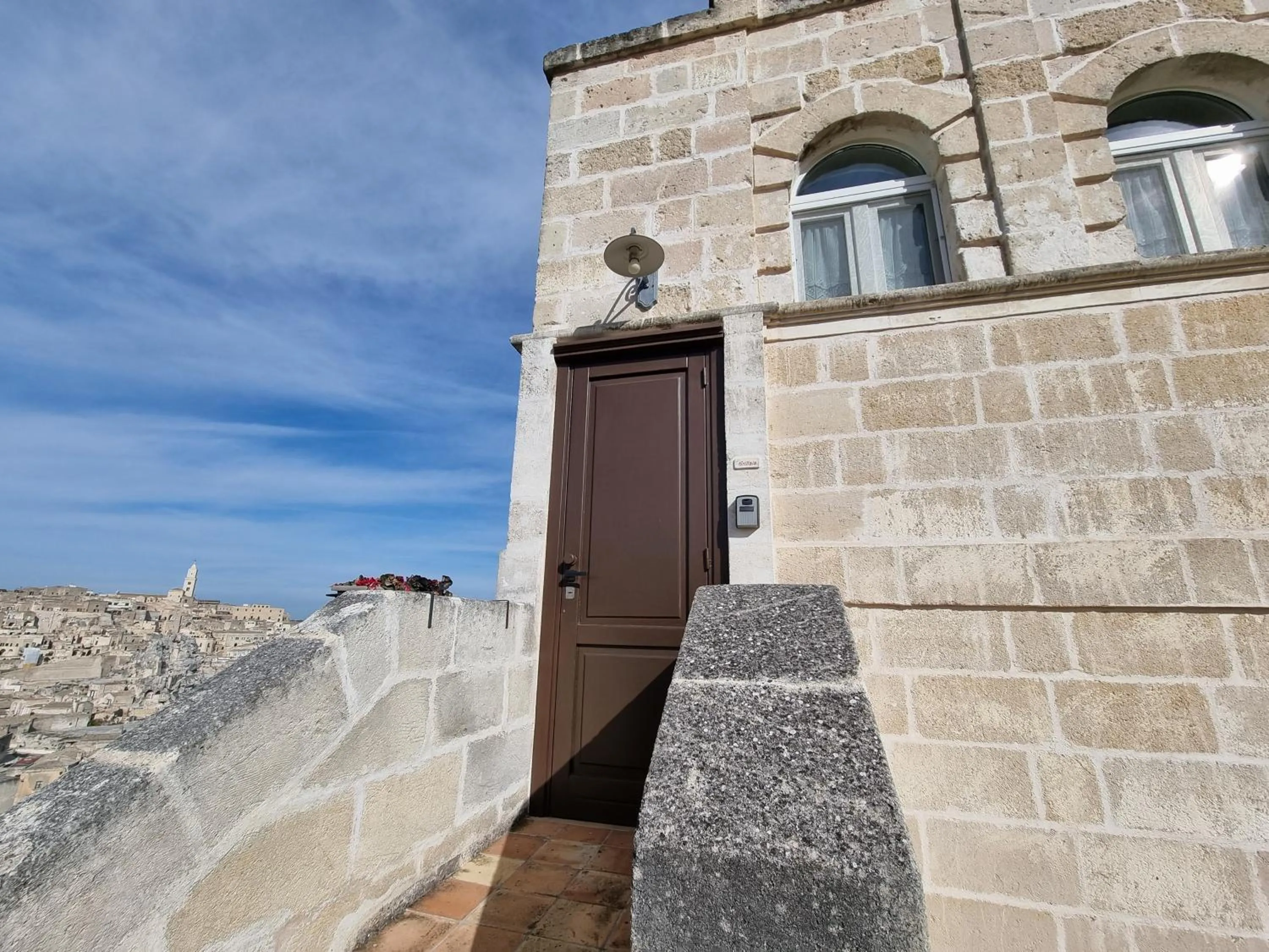 Facade/entrance in Torretta ai Sassi
