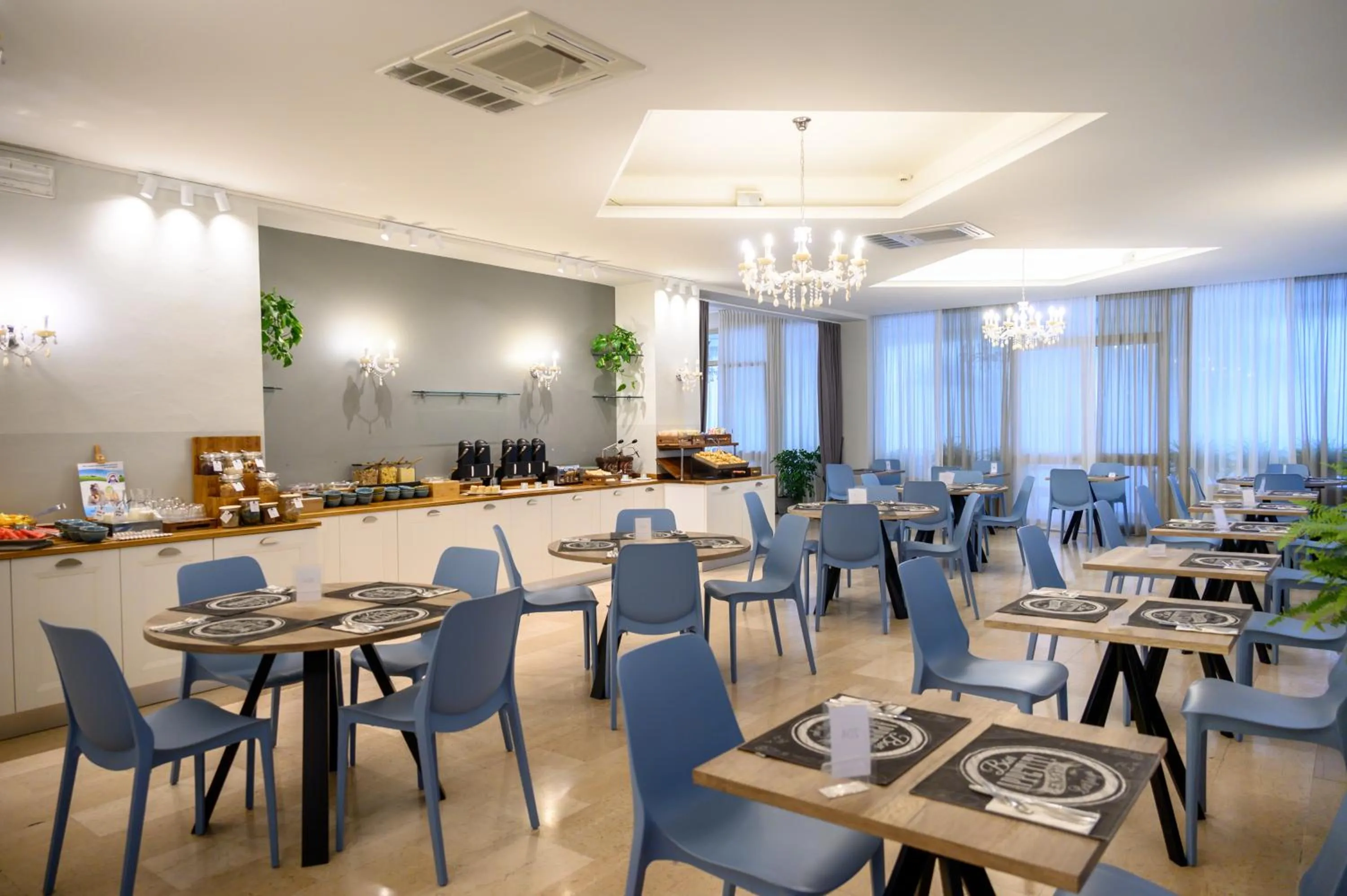 Buffet breakfast in Atlas Hotel