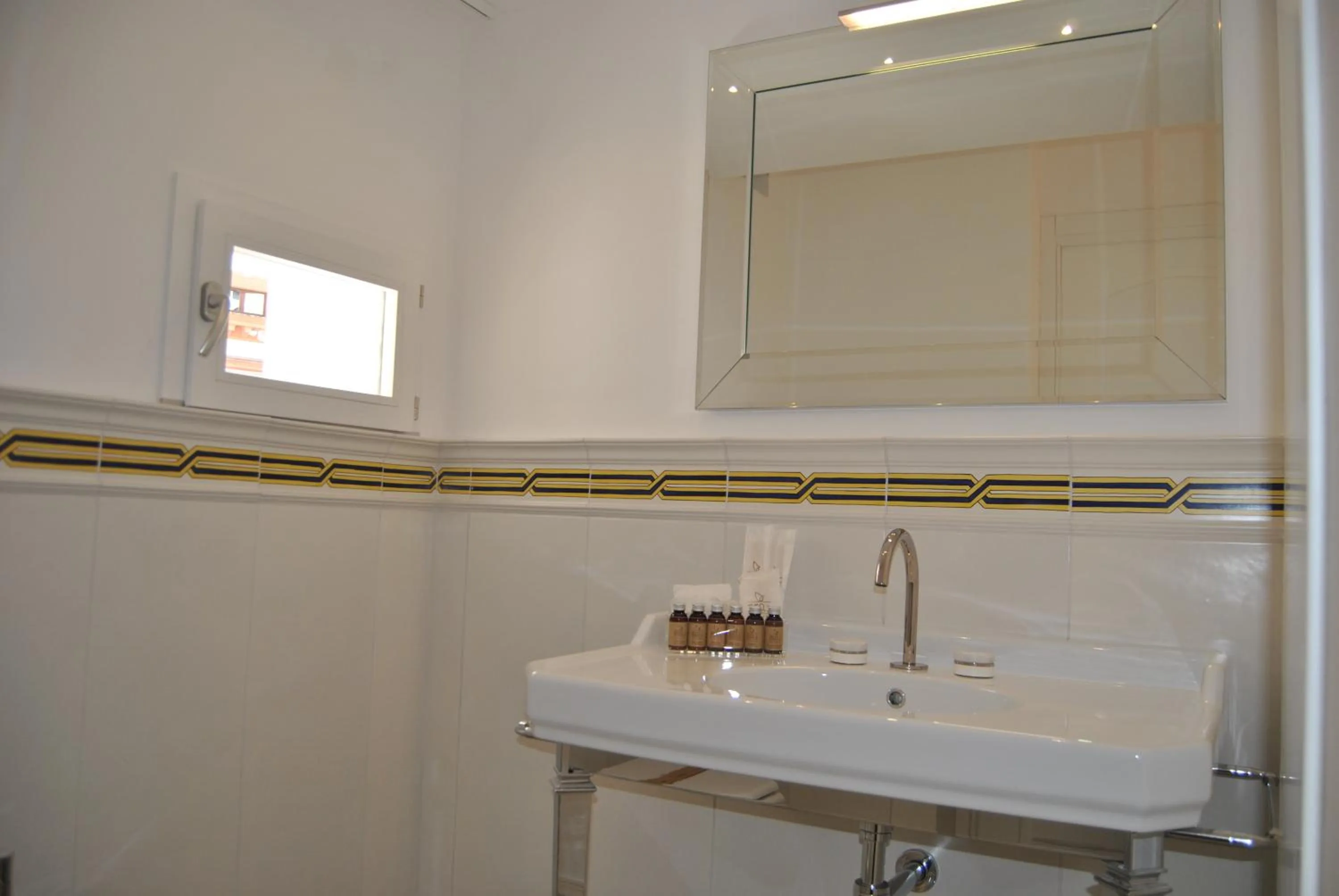 Bathroom in Core Amalfitano City Suites