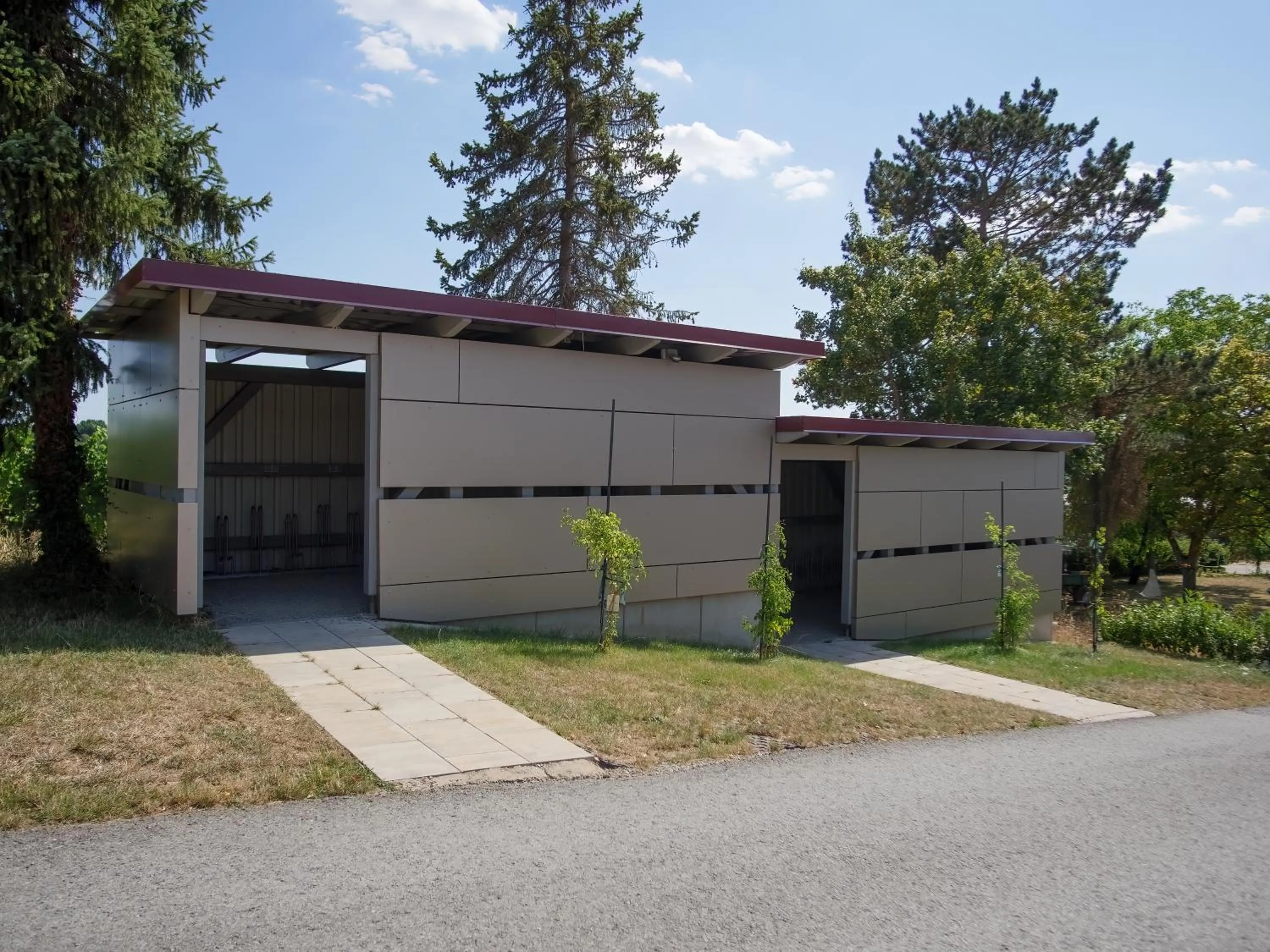 Property building in Kirschberghof Gästehaus und Weinverkauf