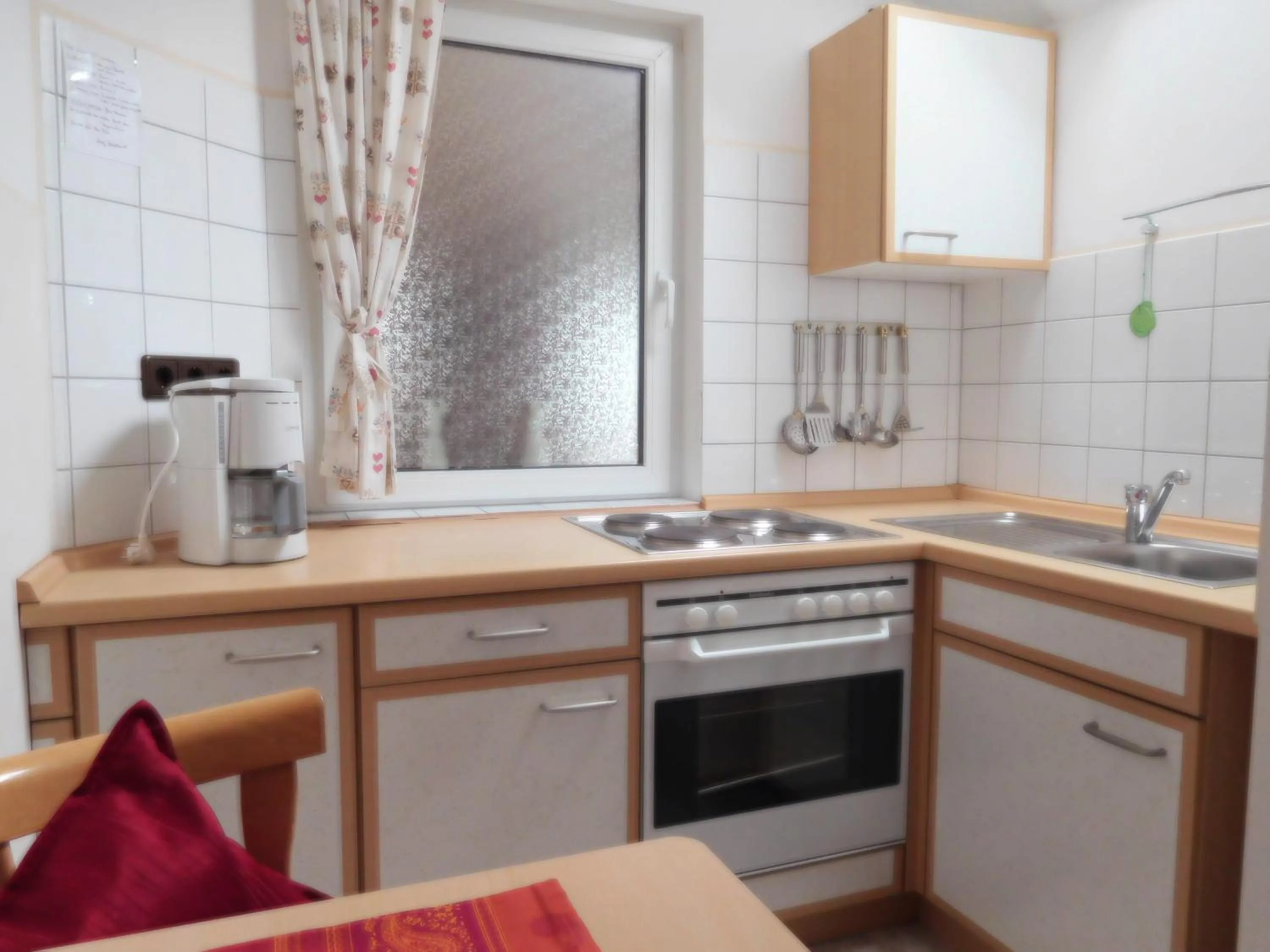 Dining area in Kirschberghof Gästehaus und Weinverkauf