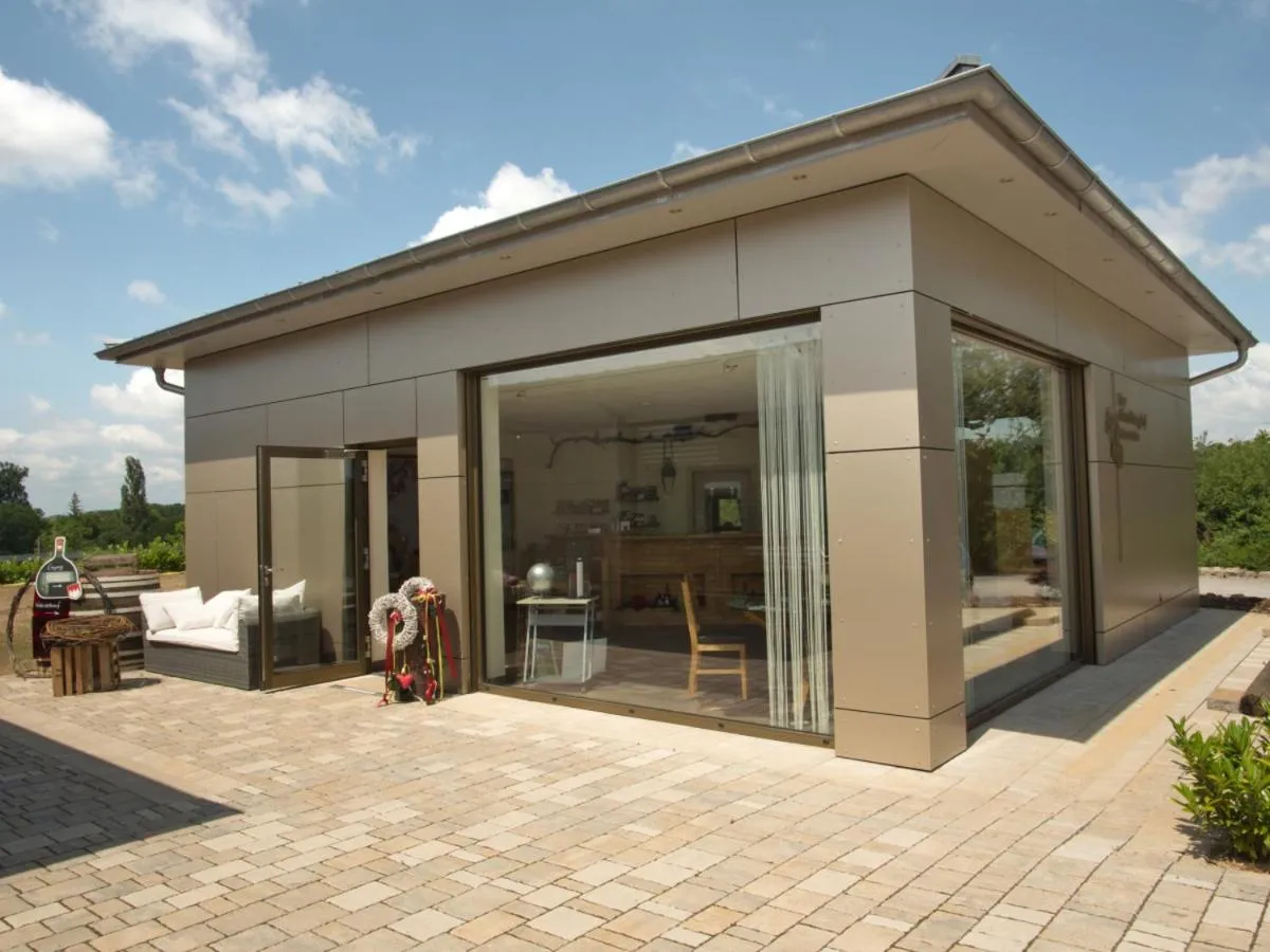 Property building in Kirschberghof Gästehaus und Weinverkauf