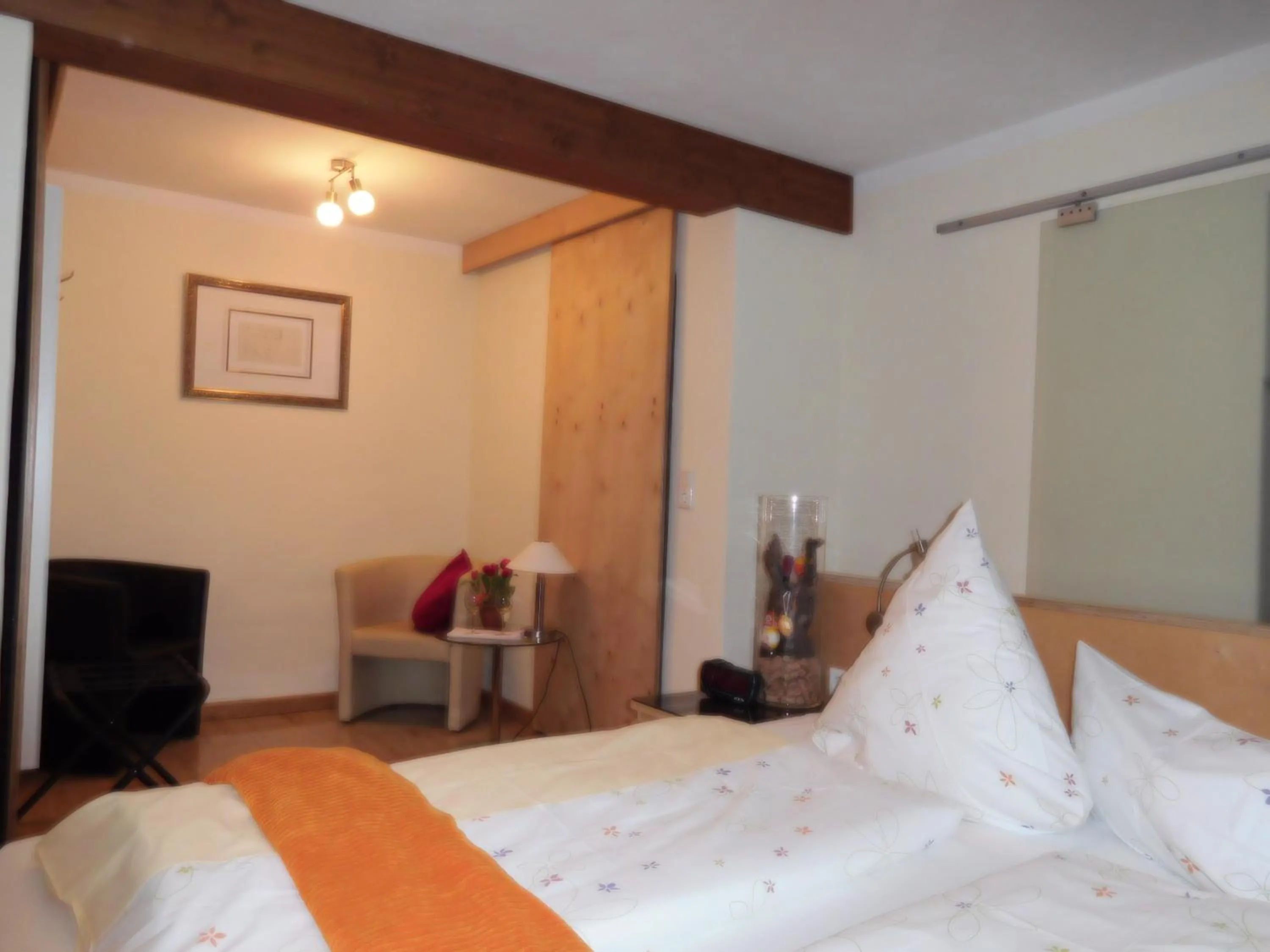 Bed in Kirschberghof Gästehaus und Weinverkauf