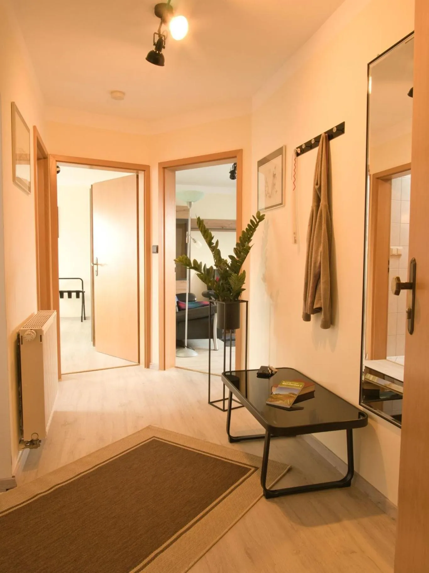 Decorative detail, Bed in Kirschberghof Gästehaus und Weinverkauf