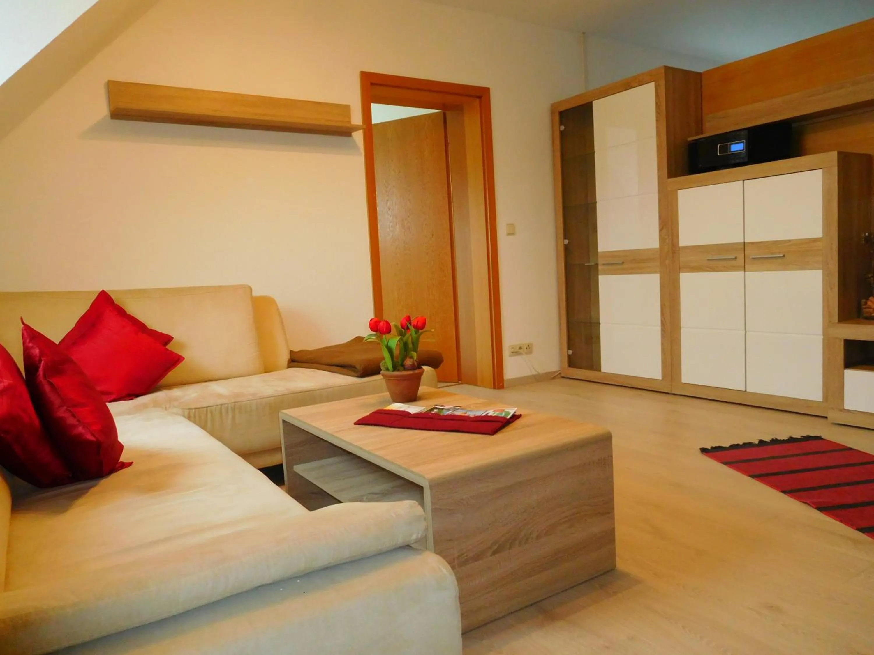 TV and multimedia in Kirschberghof Gästehaus und Weinverkauf