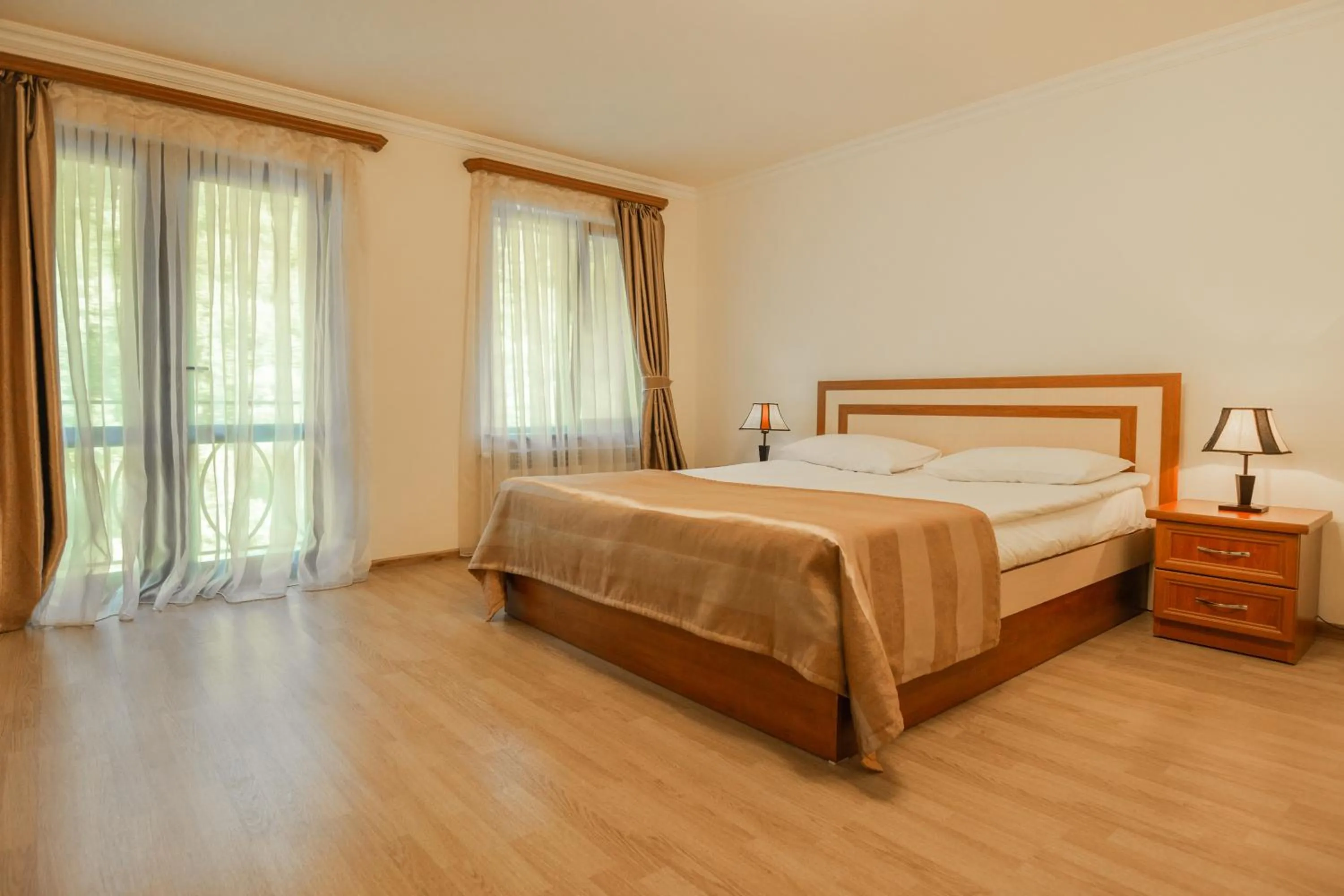 Bedroom, Bed in Ariana Family Hotel