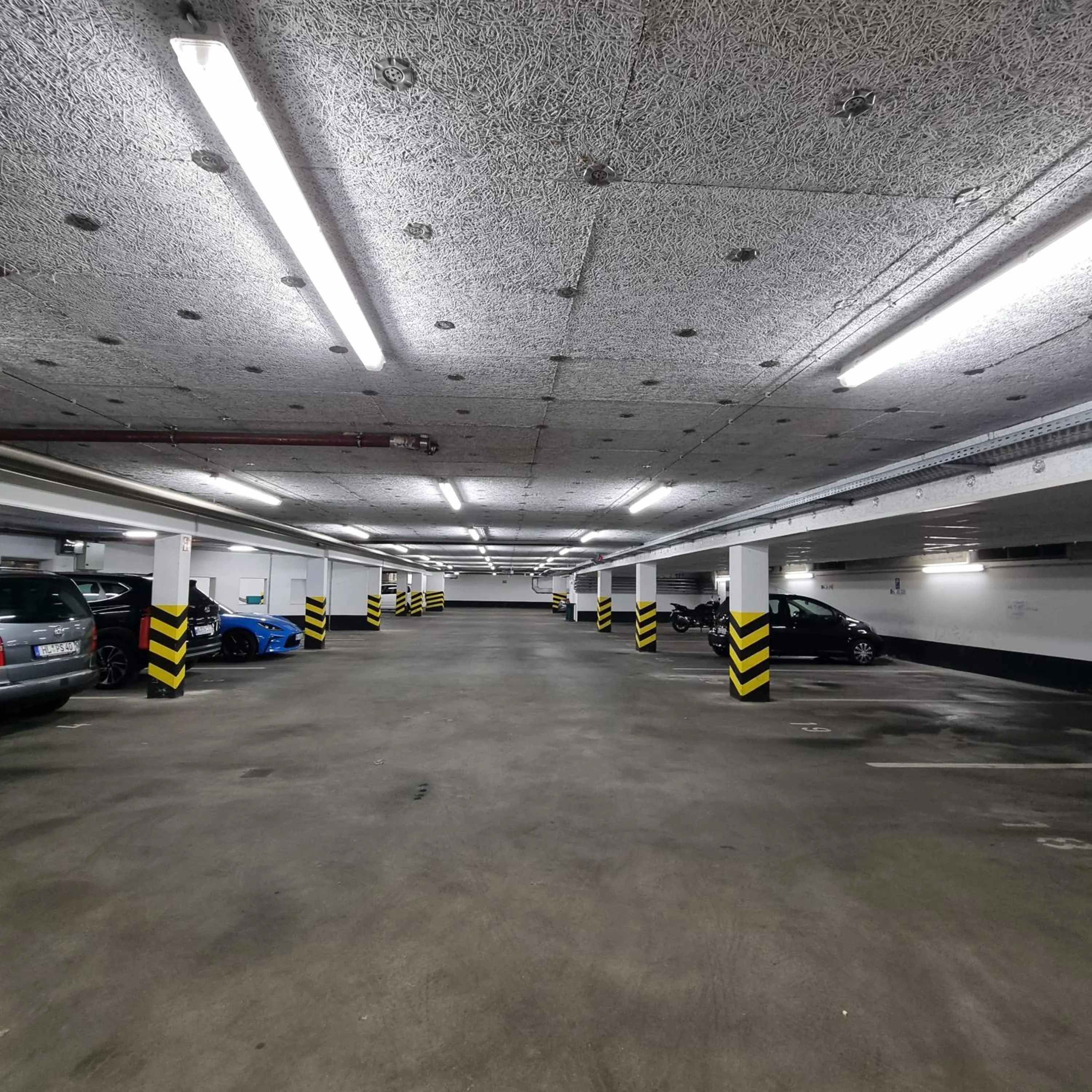 Parking in ibis Luebeck City