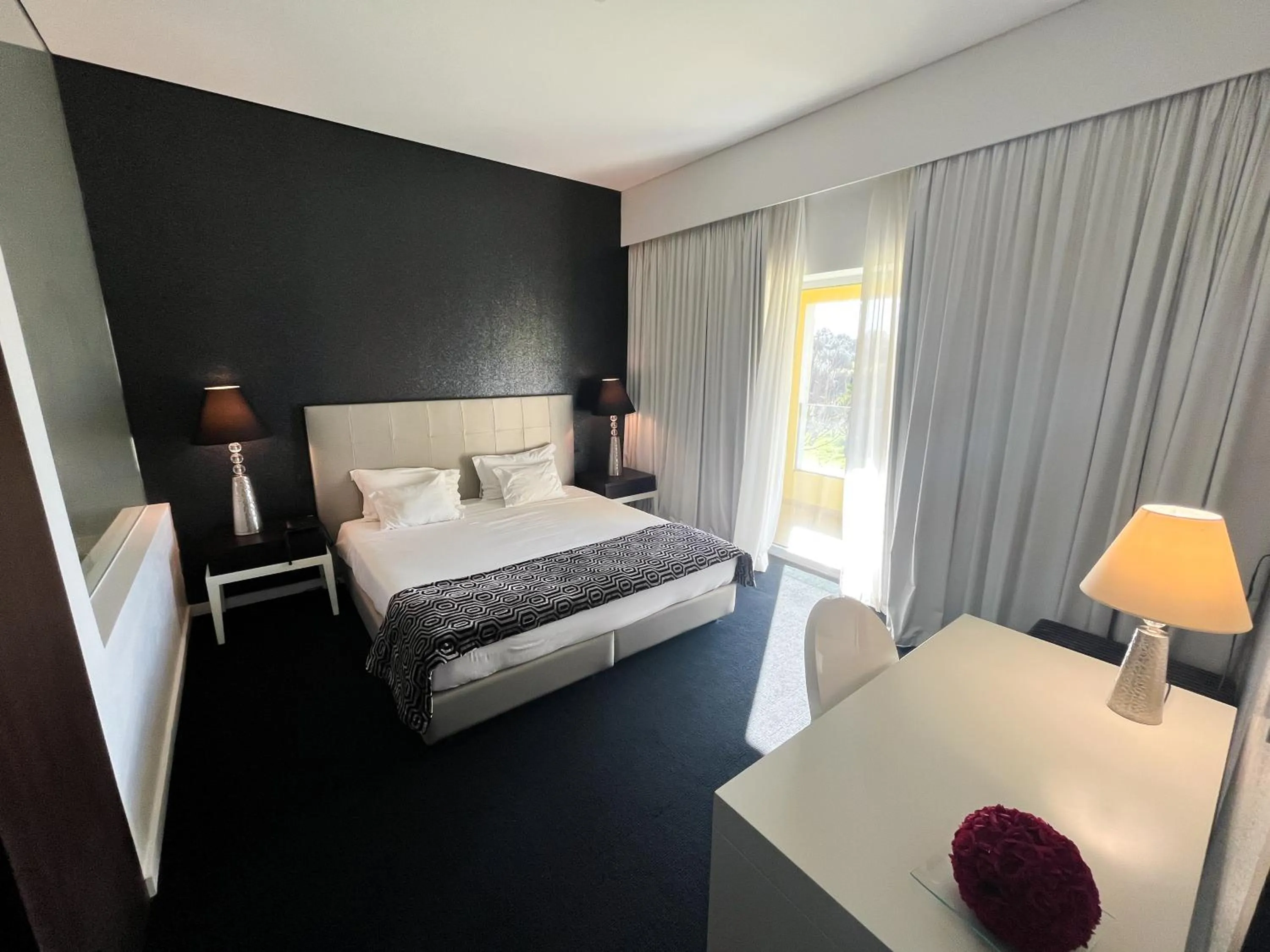 Bedroom, Bed in Monte Filipe Hotel