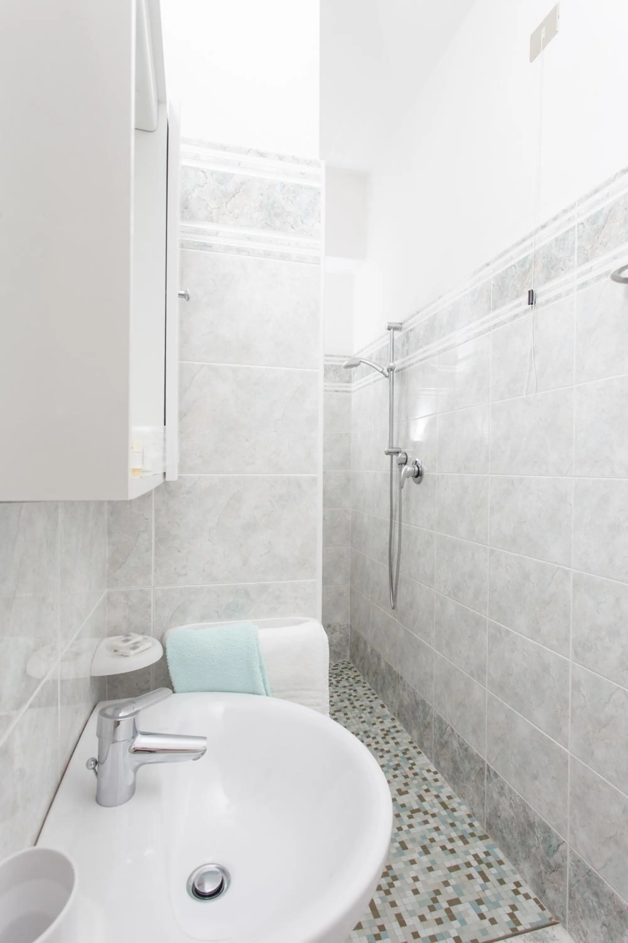 Bathroom in Hotel Cola Frontemare