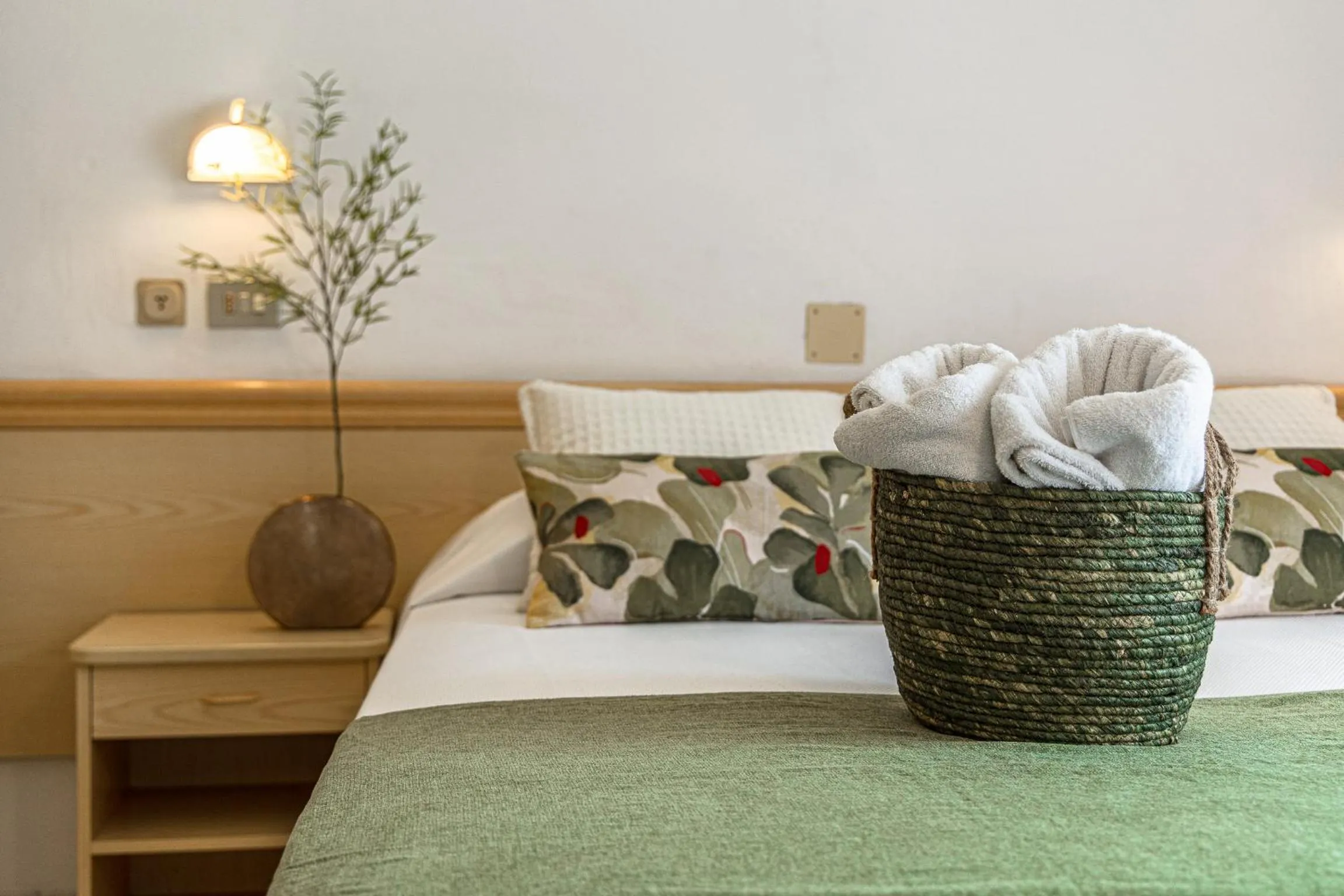 Bed in Hotel Cola Frontemare