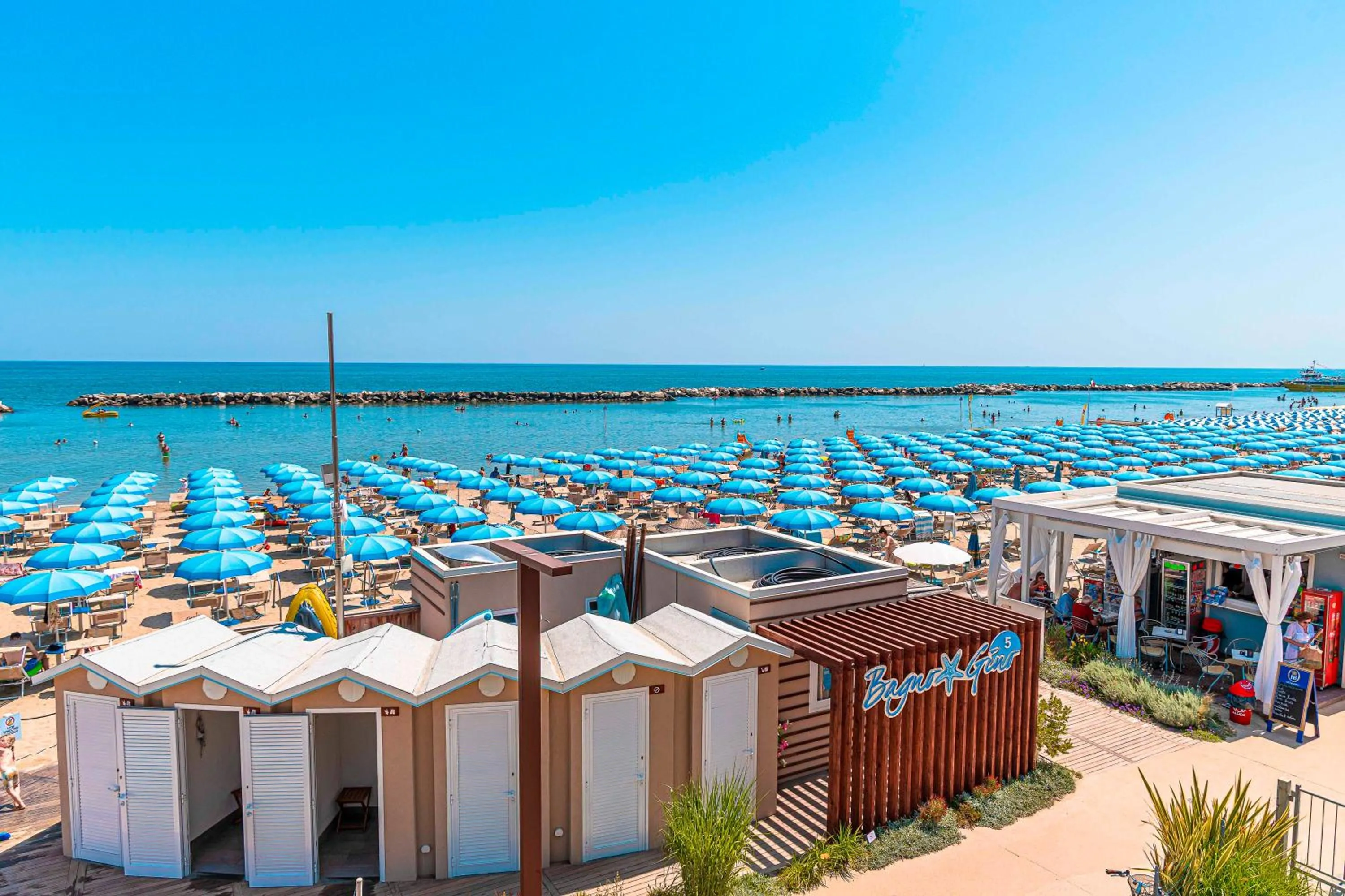 Beach in Hotel Cola Frontemare