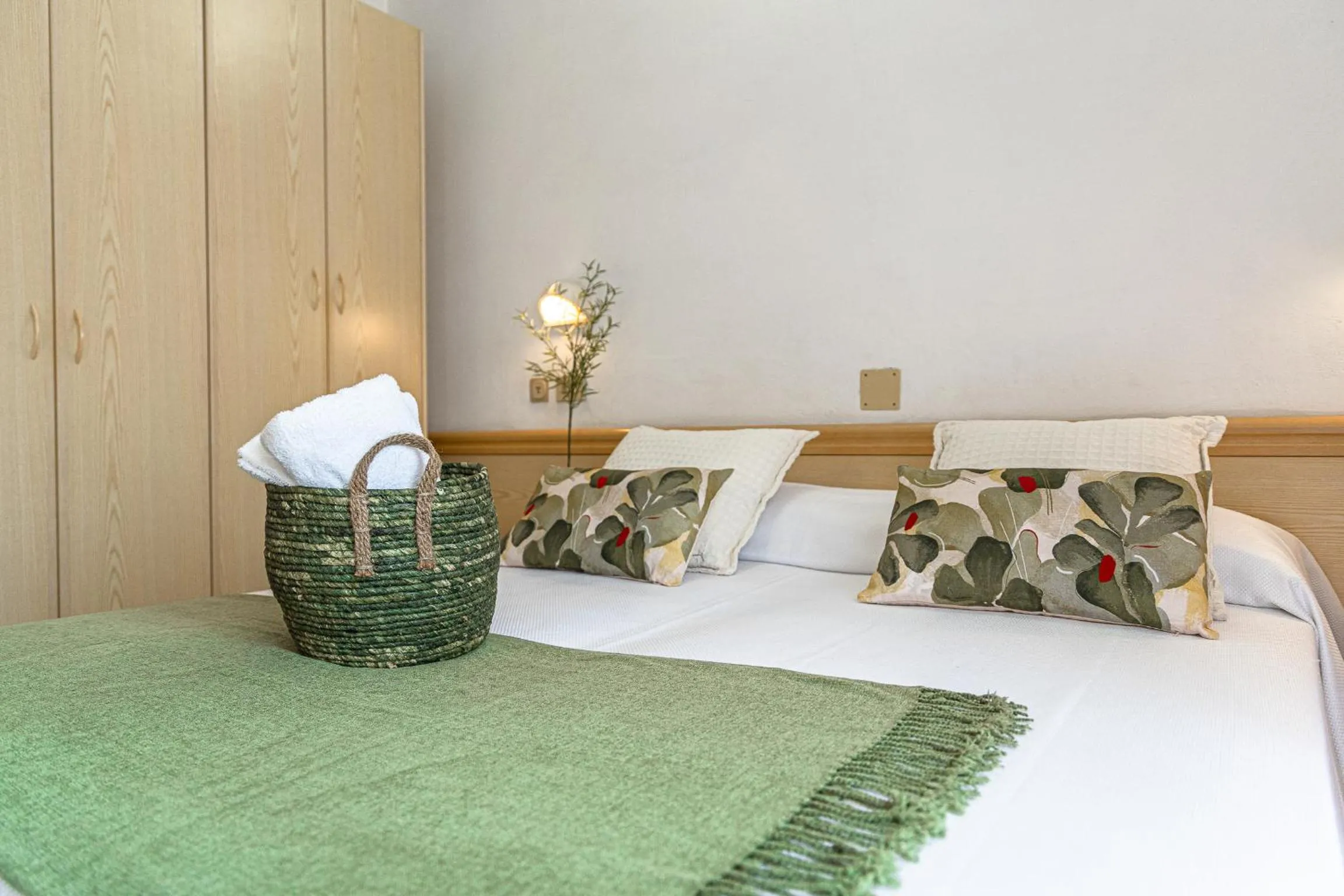 Bed in Hotel Cola Frontemare